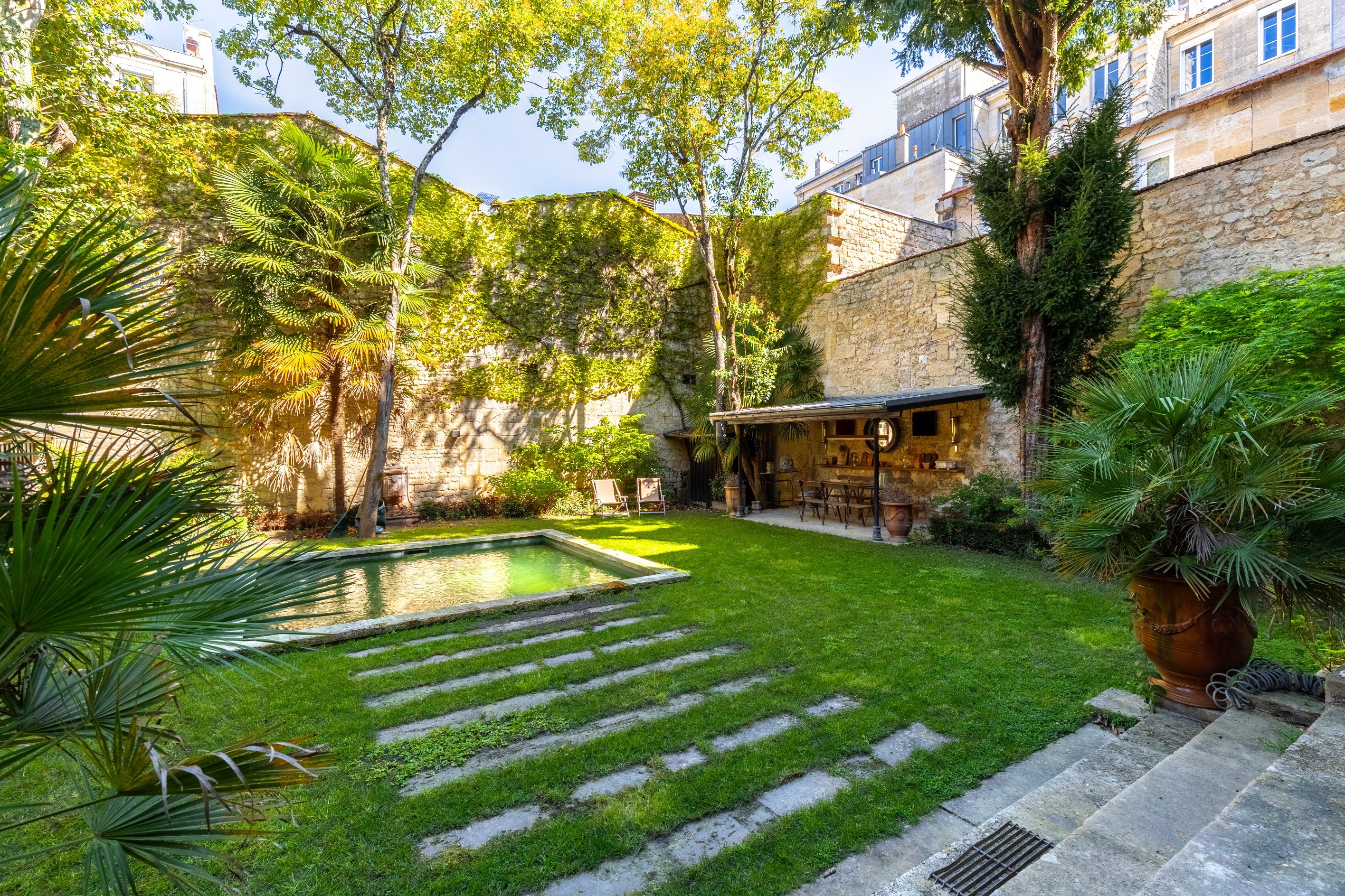  QUINCONCES / PUBLIC GARDEN - EXCEPTIONAL APARTMENT WITH GARDEN & SWIMMING POOL - 物件實景