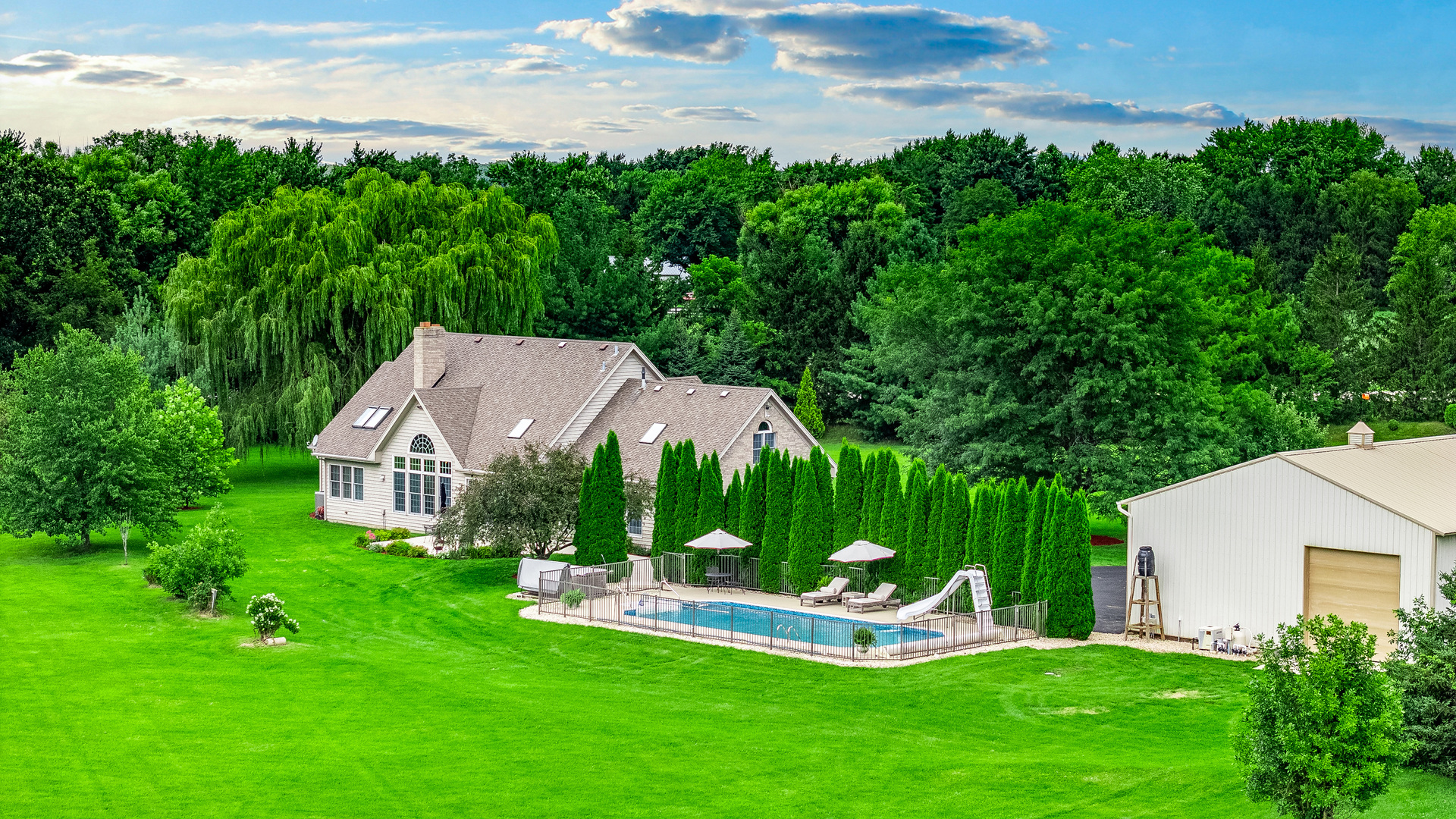 Sycamore, Illinois, 60178, United States, 5 Bedrooms Bedrooms, ,3 BathroomsBathrooms,Residential,For Sale,1904225