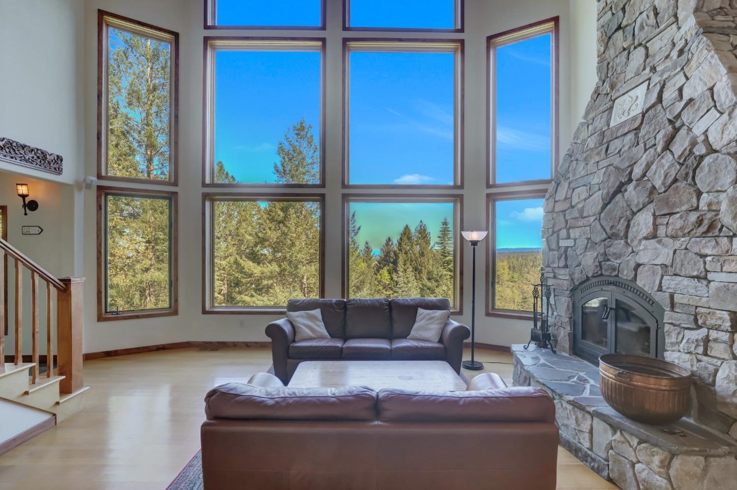 Nevada City, California, 95959, United States, 3 Bedrooms Bedrooms, ,3 BathroomsBathrooms,Residential,For Sale,1937028