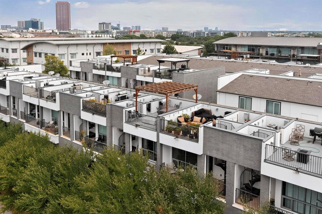 Dallas, Texas, 75204, United States, 3 Bedrooms Bedrooms, ,3 BathroomsBathrooms,Residential,For Sale,1936936