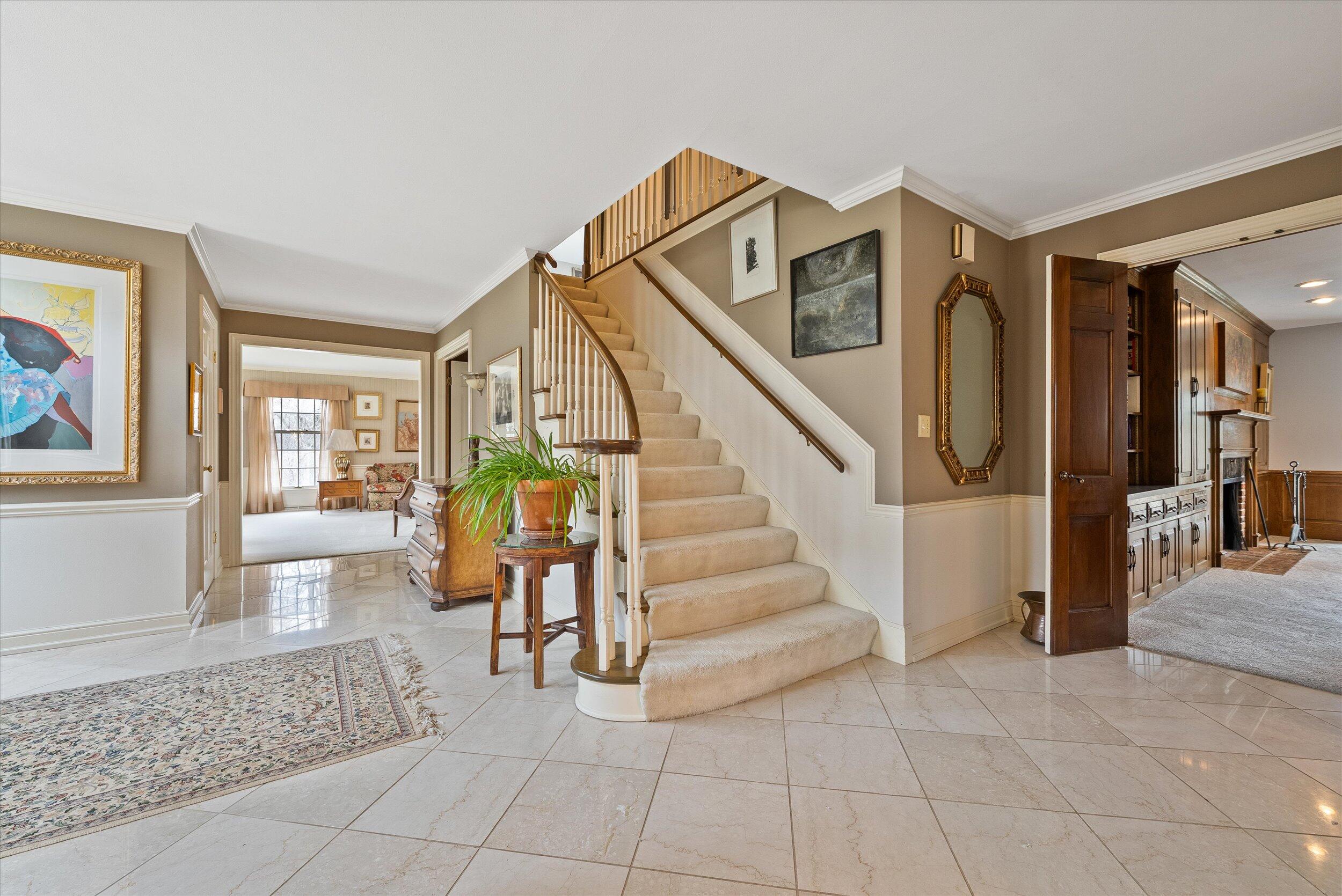 Mequon, Wisconsin, 53097, United States, 5 Bedrooms Bedrooms, ,5 BathroomsBathrooms,Residential,For Sale,1907648