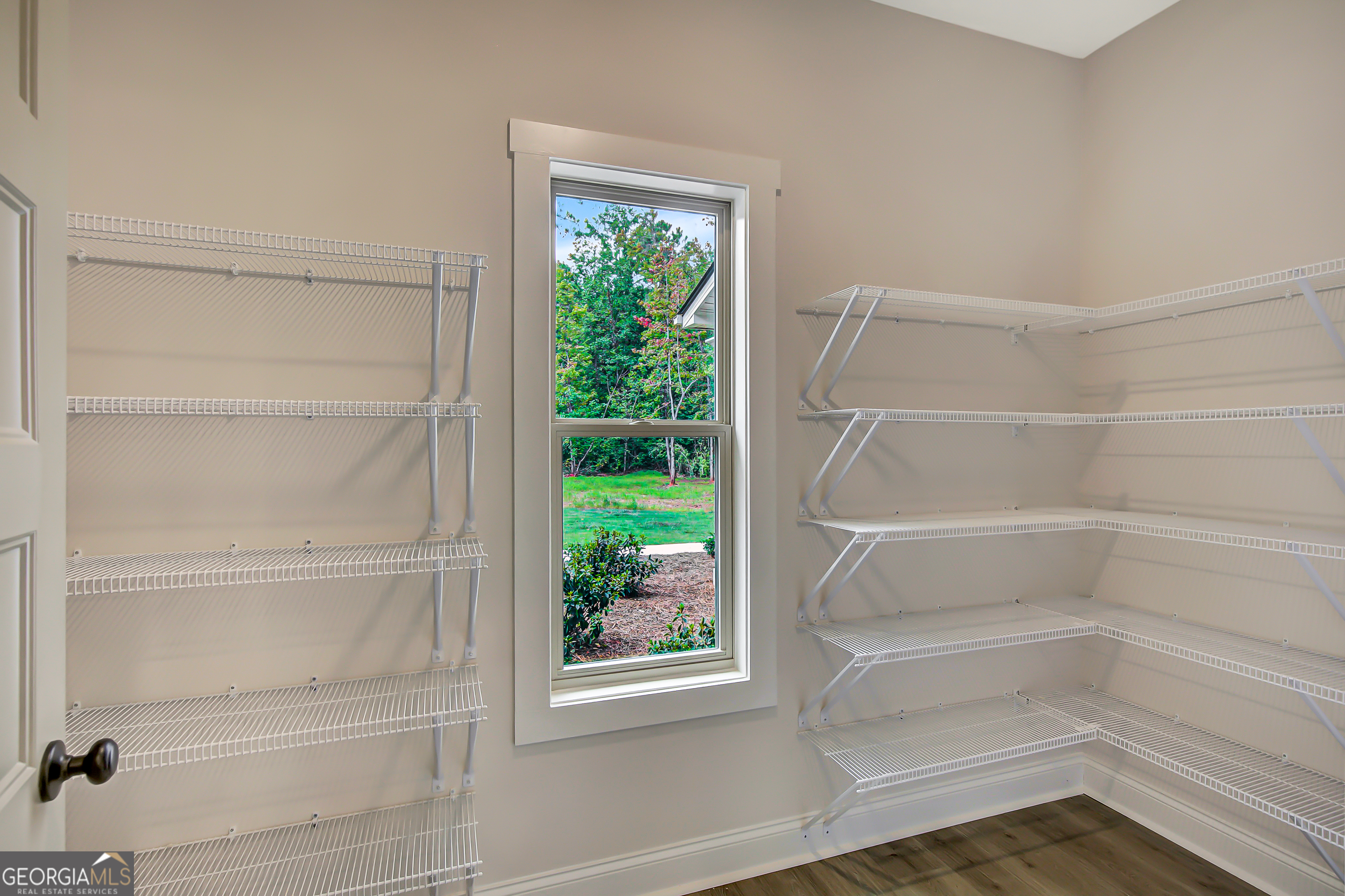 Senoia, Georgia, 30276, United States, 5 Bedrooms Bedrooms, ,4 BathroomsBathrooms,Residential,For Sale,1901806