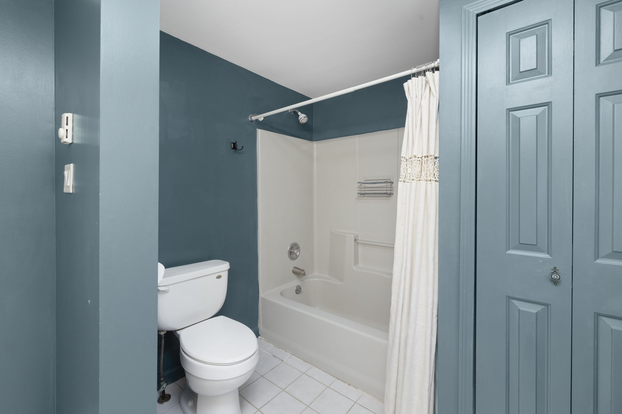  28 Bow And Arrow Trail S, South Kingstown, RI, 02879 - 物件實景