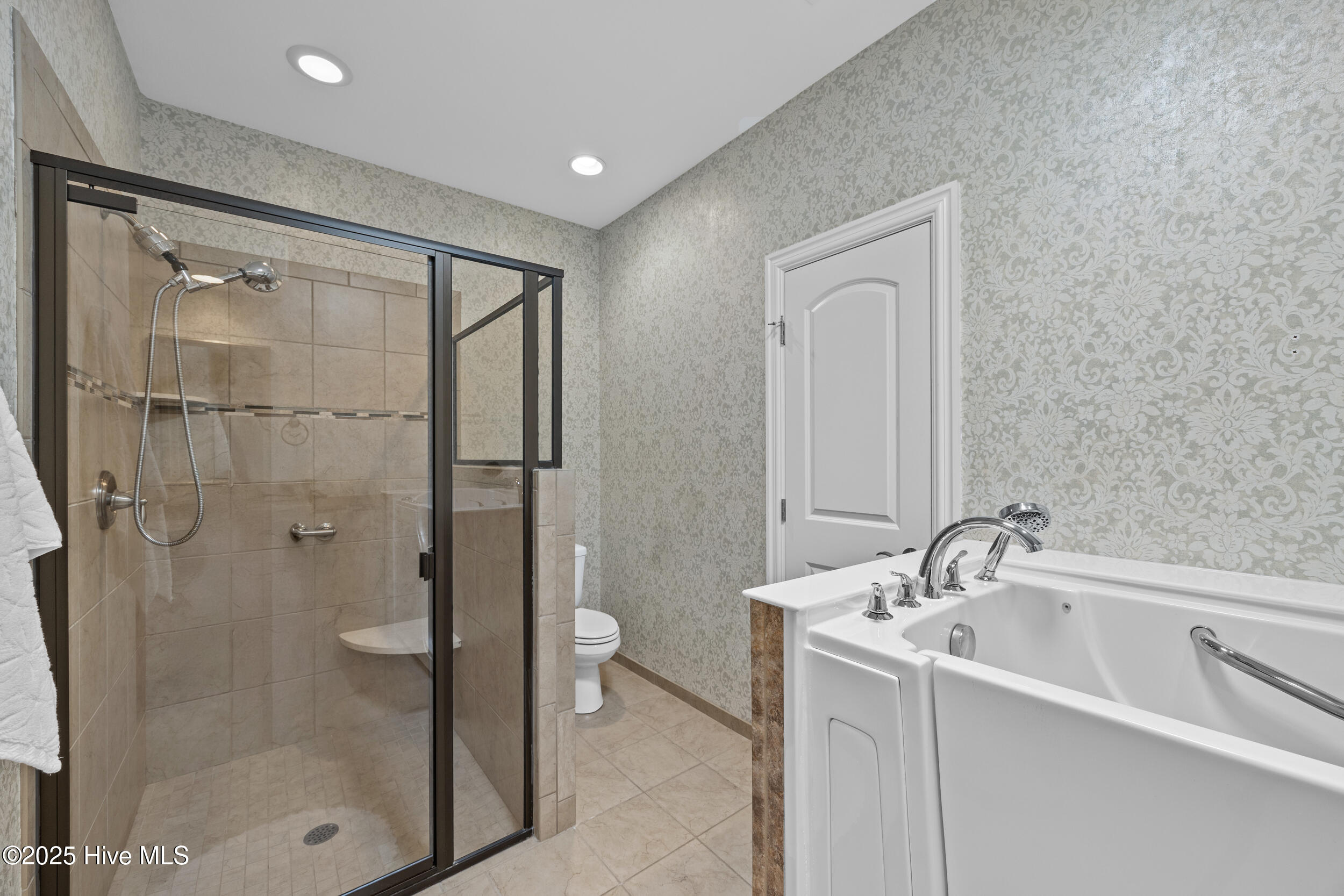 Castle Hayne, North Carolina, 28429, United States, 3 Bedrooms Bedrooms, ,2 BathroomsBathrooms,Residential,For Sale,1932721