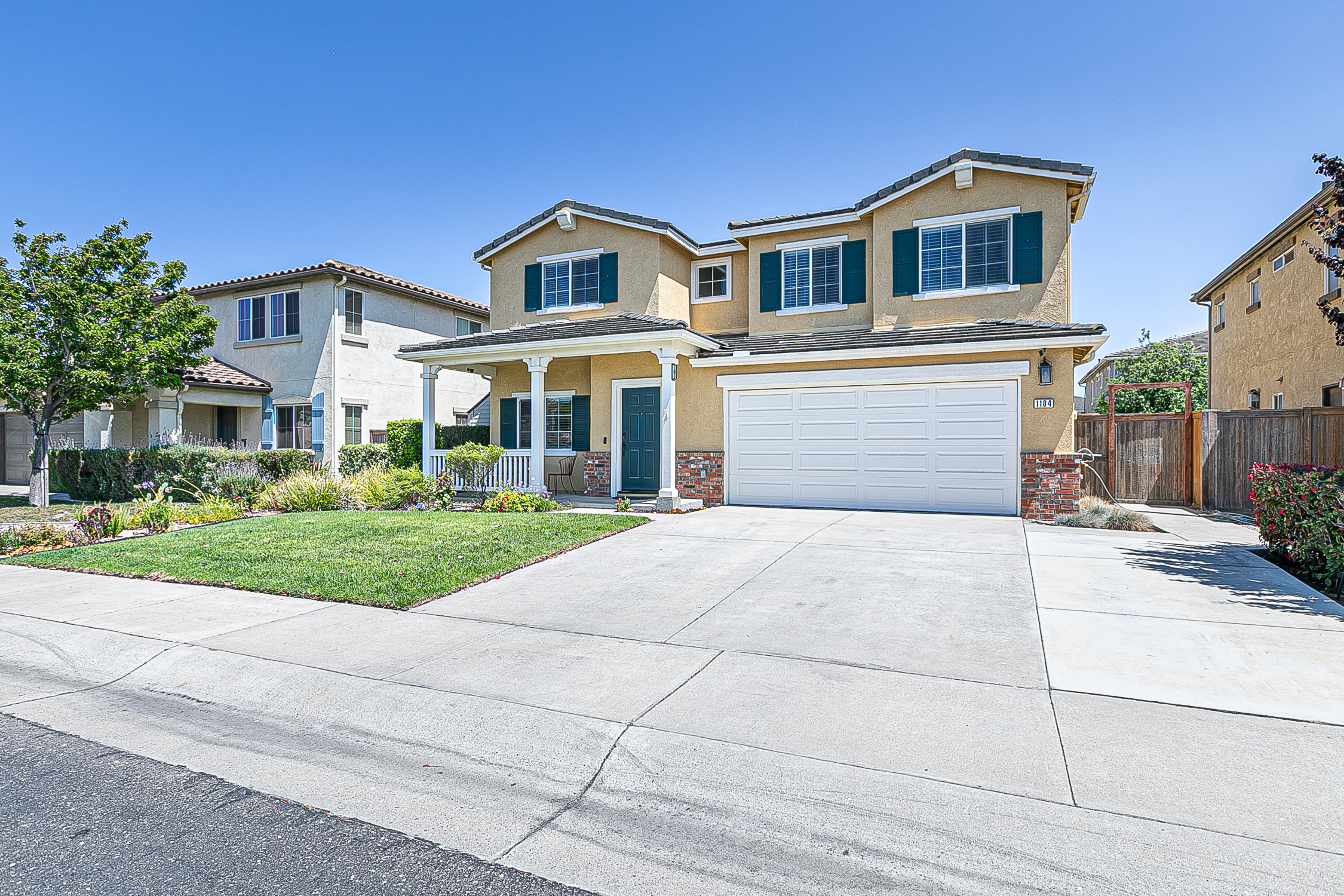 Lompoc, California, 93436, United States, 4 Bedrooms Bedrooms, ,3 BathroomsBathrooms,Residential,For Sale,1924716