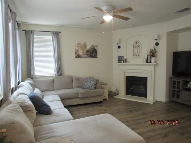 Valley Springs, California, 95252, United States, 4 Bedrooms Bedrooms, ,3 BathroomsBathrooms,Residential,For Sale,1975508