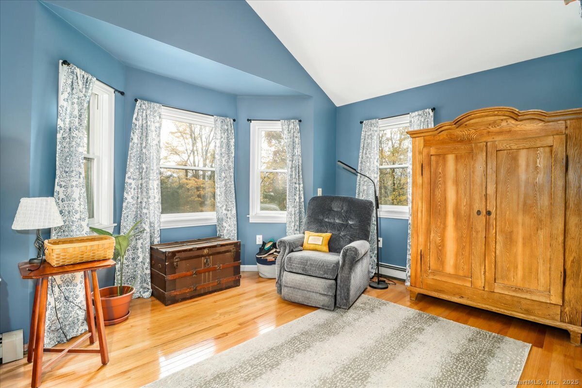 New Milford, Connecticut, 06776, United States, 3 Bedrooms Bedrooms, ,3 BathroomsBathrooms,Residential,For Sale,1971599