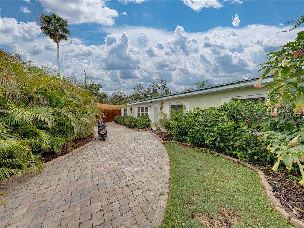 Gulfport, Florida, 33707, United States, 3 Bedrooms Bedrooms, ,3 BathroomsBathrooms,Residential,For Sale,1846647