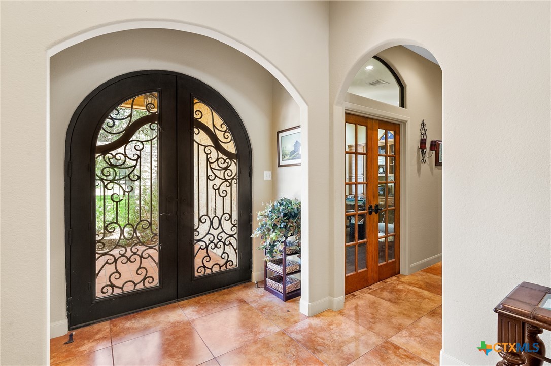 Inez, Texas, 77968, United States, 5 Bedrooms Bedrooms, ,6 BathroomsBathrooms,Residential,For Sale,1895563