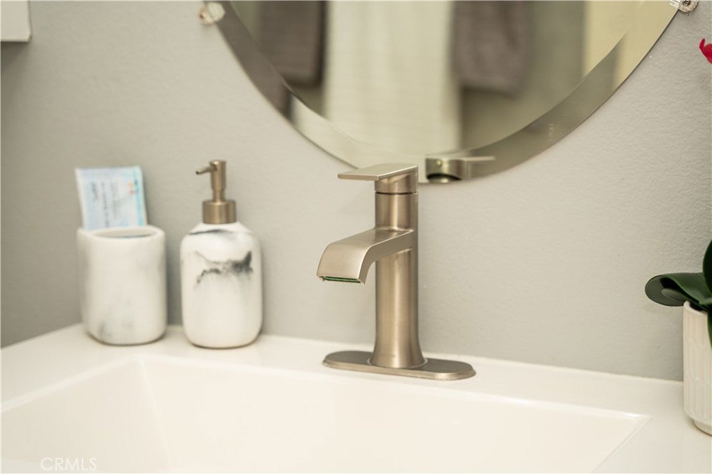 Indio, California, 92203, United States, 5 Bedrooms Bedrooms, ,3 BathroomsBathrooms,Residential,For Sale,1989302