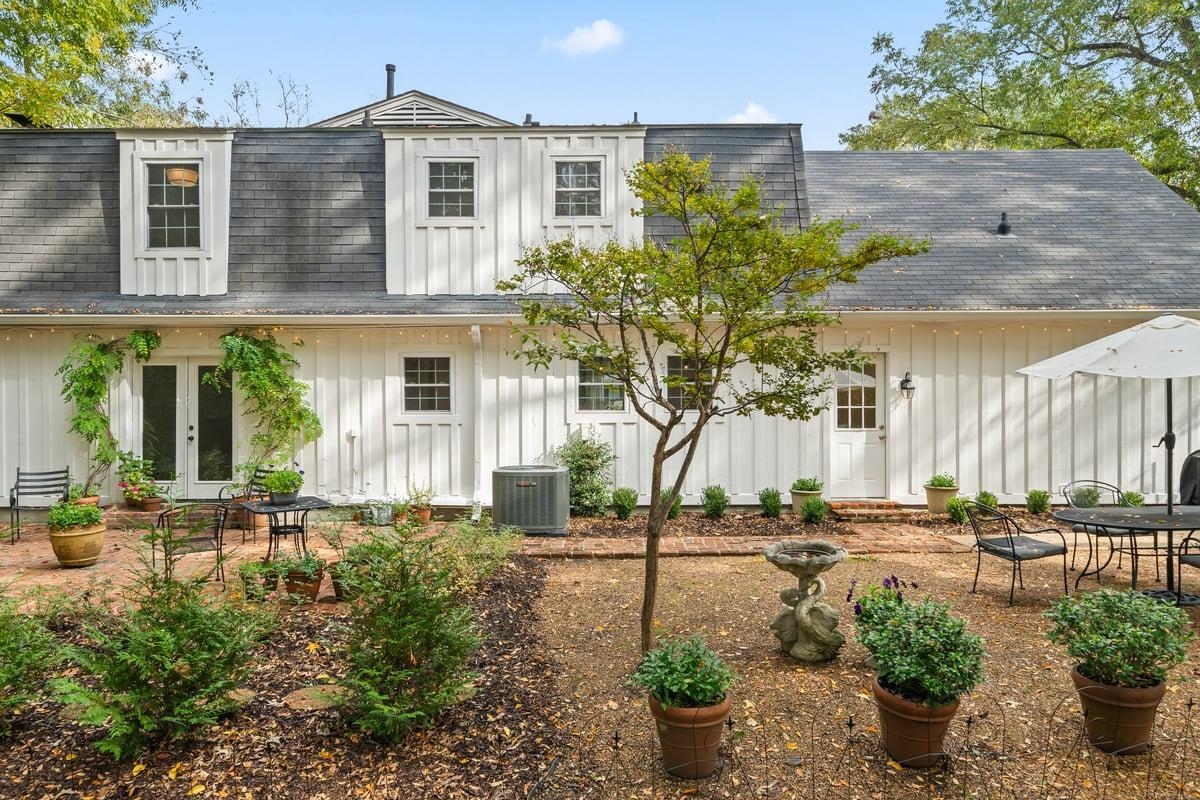 Collierville, Tennessee, 38017, United States, 3 Bedrooms Bedrooms, ,3 BathroomsBathrooms,Residential,For Sale,1989206