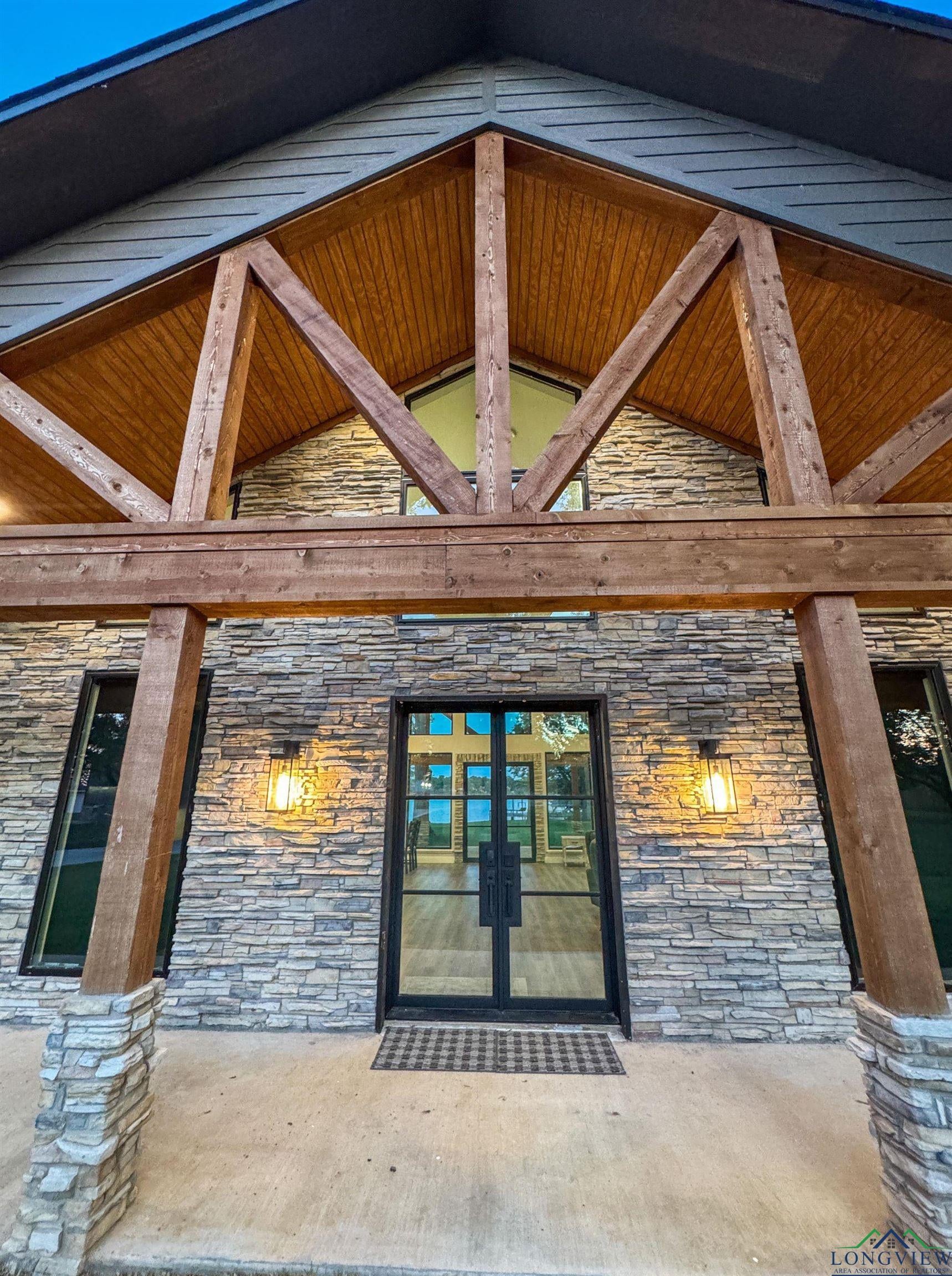 Pittsburg, Texas, 75686, United States, 3 Bedrooms Bedrooms, ,2 BathroomsBathrooms,Residential,For Sale,1979054