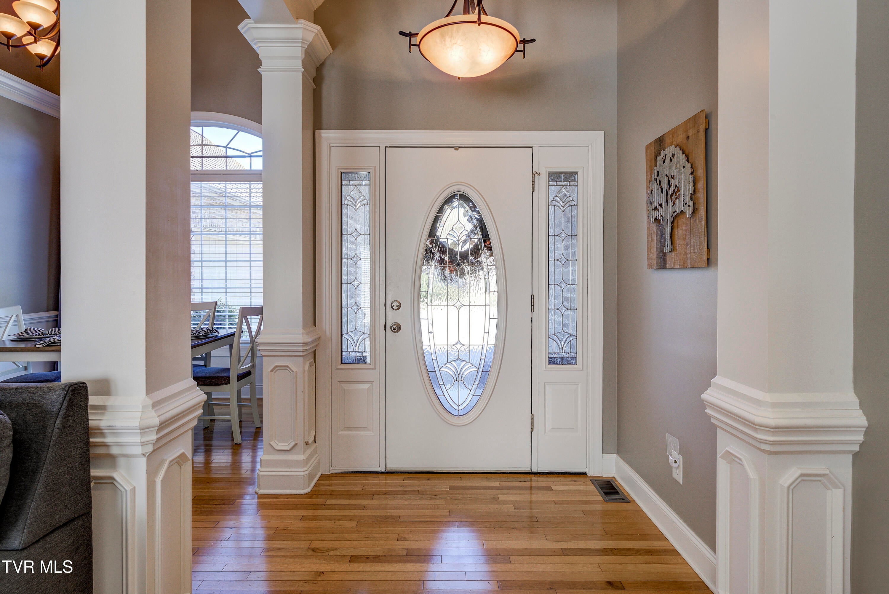 Johnson City, Tennessee, 37604, United States, 5 Bedrooms Bedrooms, ,3 BathroomsBathrooms,Residential,For Sale,1964815