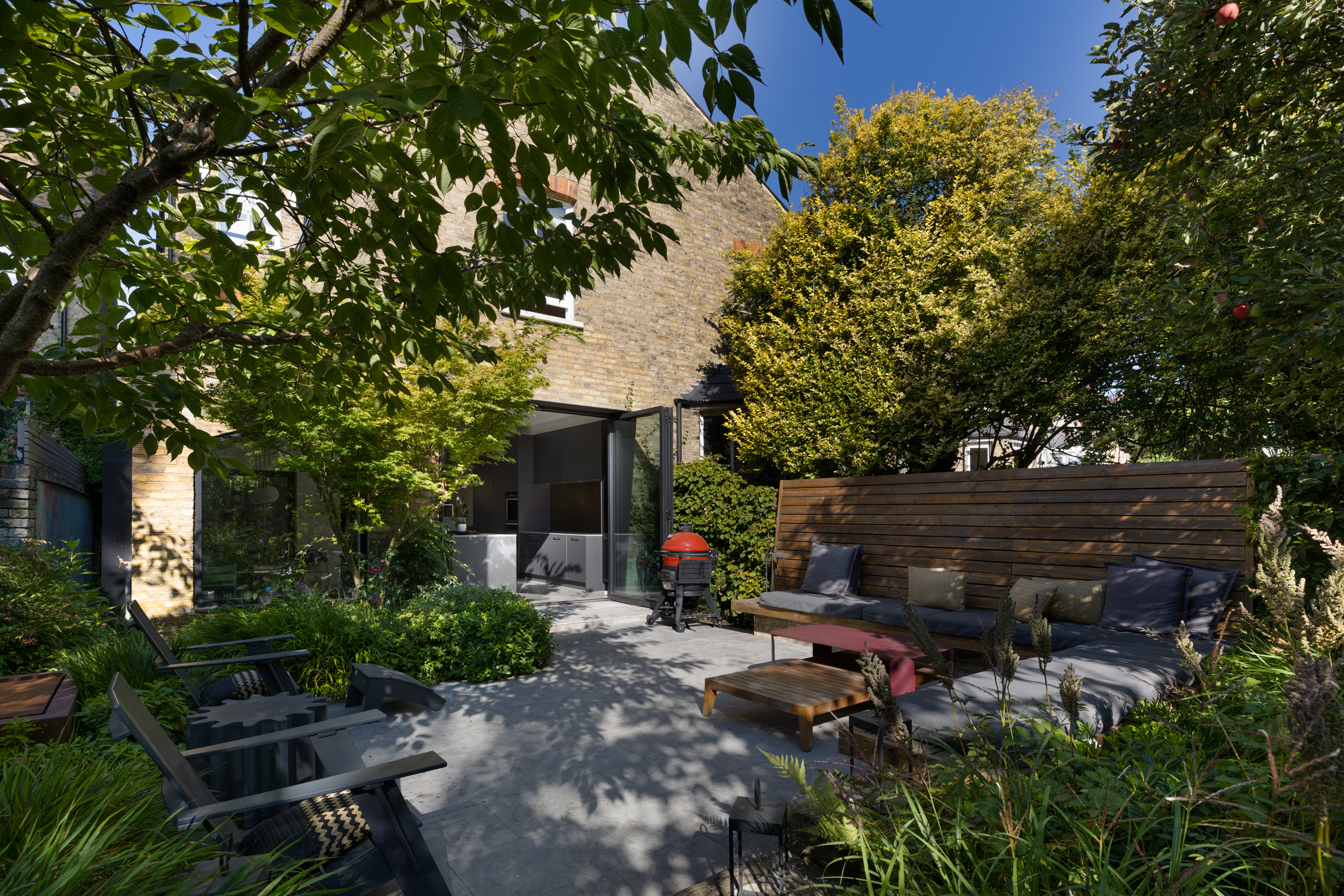  A Japanese-Inspired Garden and Striking Interiors in Ealing - 物件實景