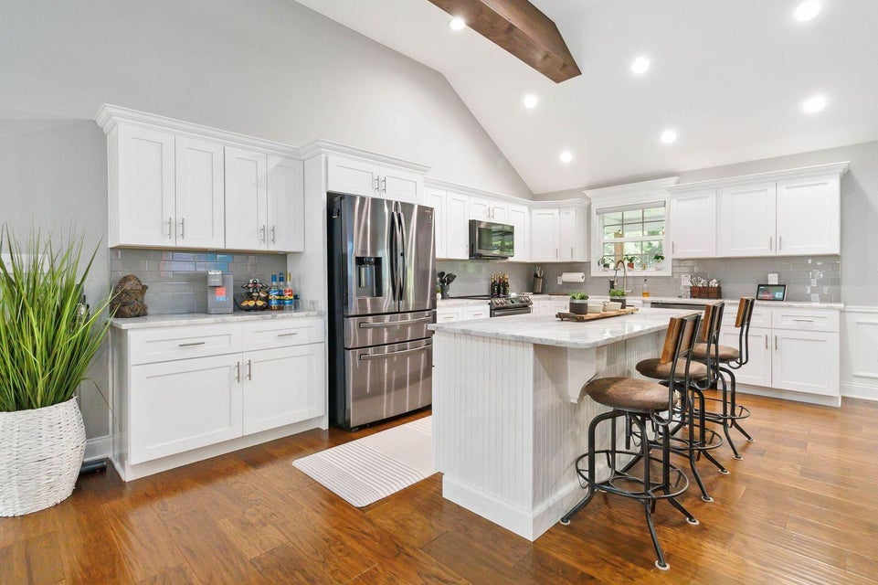 Somerset, Kentucky, 42503, United States, 4 Bedrooms Bedrooms, ,3 BathroomsBathrooms,Residential,For Sale,1981769