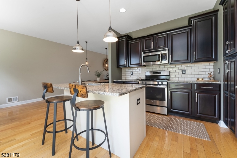 Hackettstown, New Jersey, 07840, United States, 3 Bedrooms Bedrooms, ,3 BathroomsBathrooms,Residential,For Sale,1977802