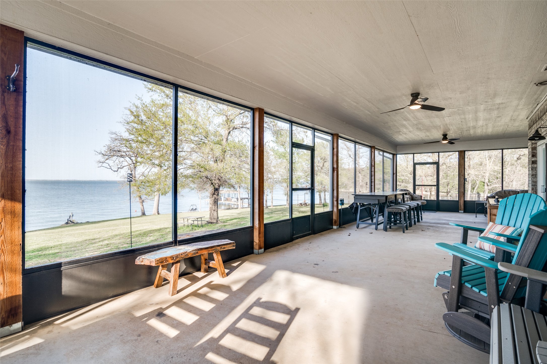 Streetman, Texas, 75859, United States, 2 Bedrooms Bedrooms, ,3 BathroomsBathrooms,Residential,For Sale,1985464