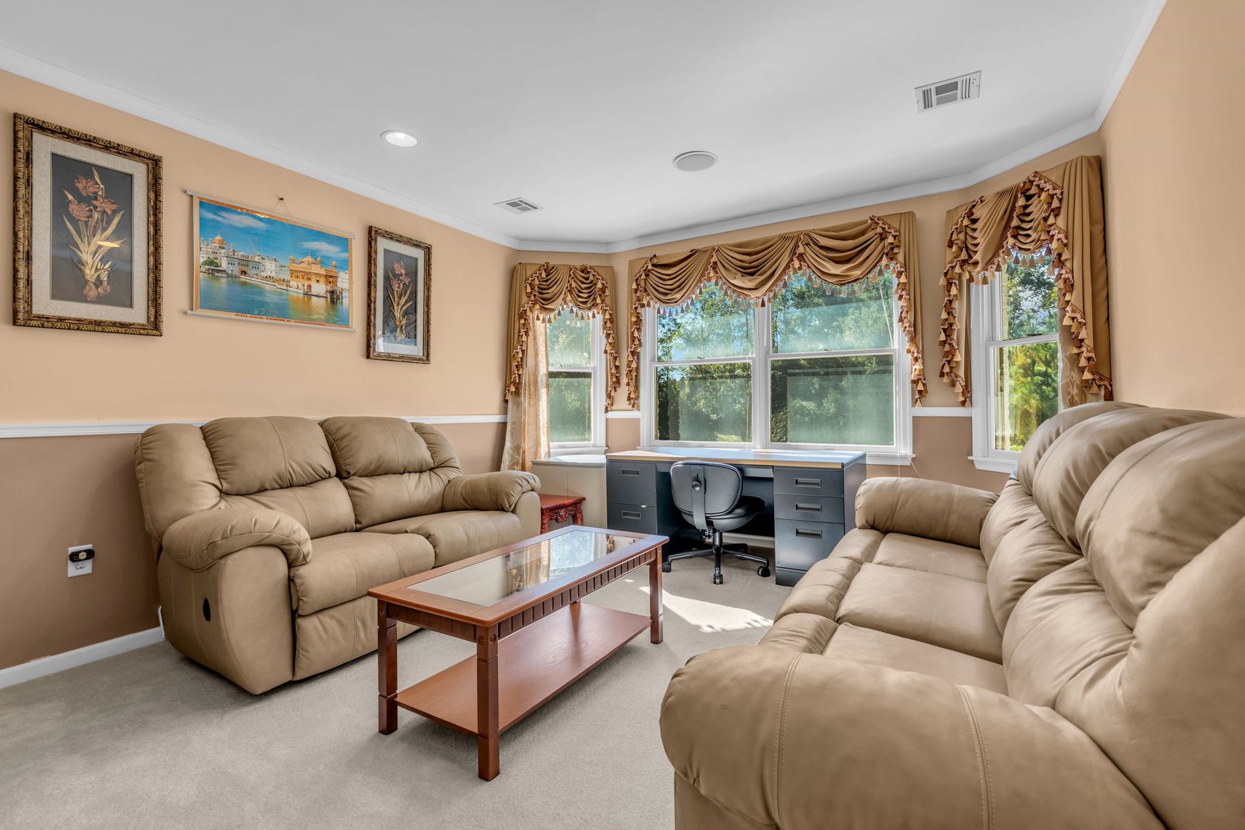  Luxury Multi-Generational Estate - 物件實景