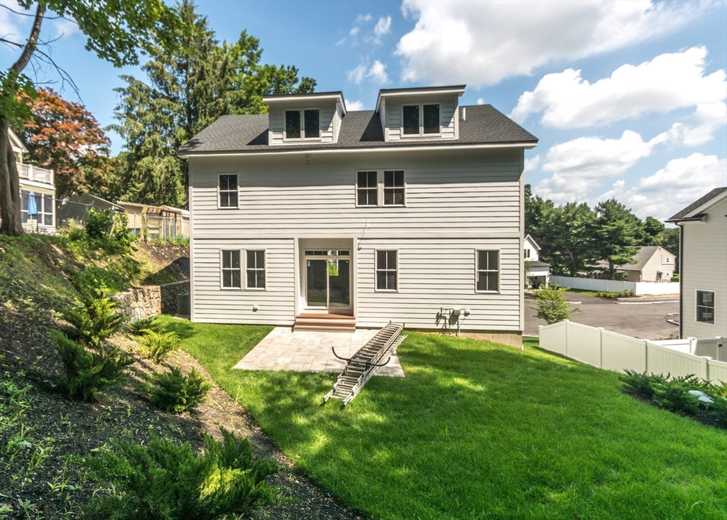Waltham, Massachusetts, 02453, United States, 4 Bedrooms Bedrooms, ,5 BathroomsBathrooms,Residential,For Sale,1858244