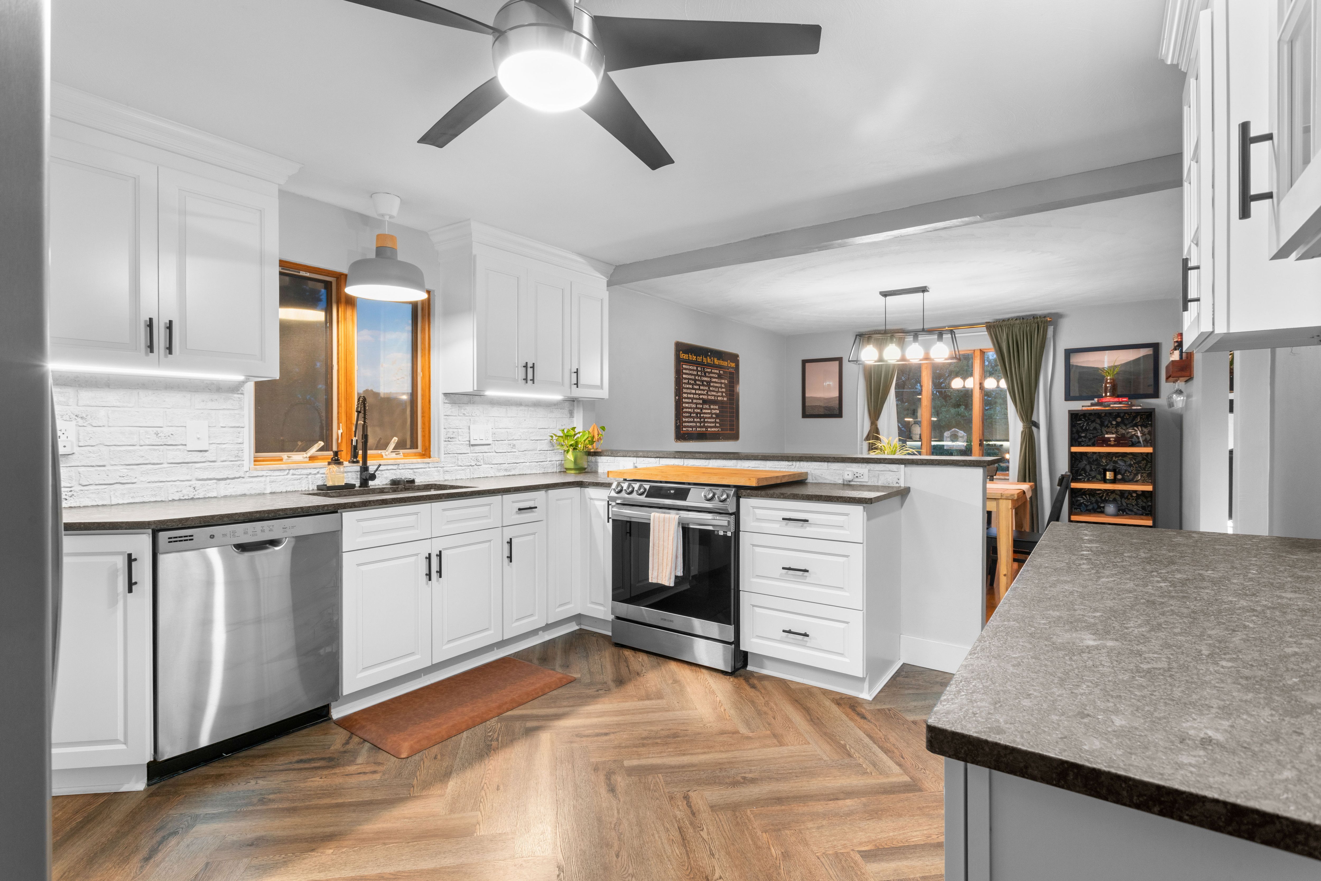  1260 Laurel Hill Drive, West Homestead, PA 15120 - 物件實景