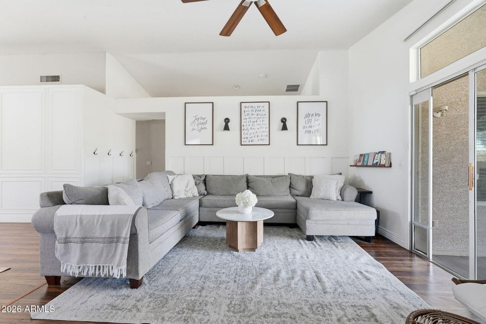 Chandler, Arizona, 85286, United States, 4 Bedrooms Bedrooms, ,2 BathroomsBathrooms,Residential,For Sale,2013567