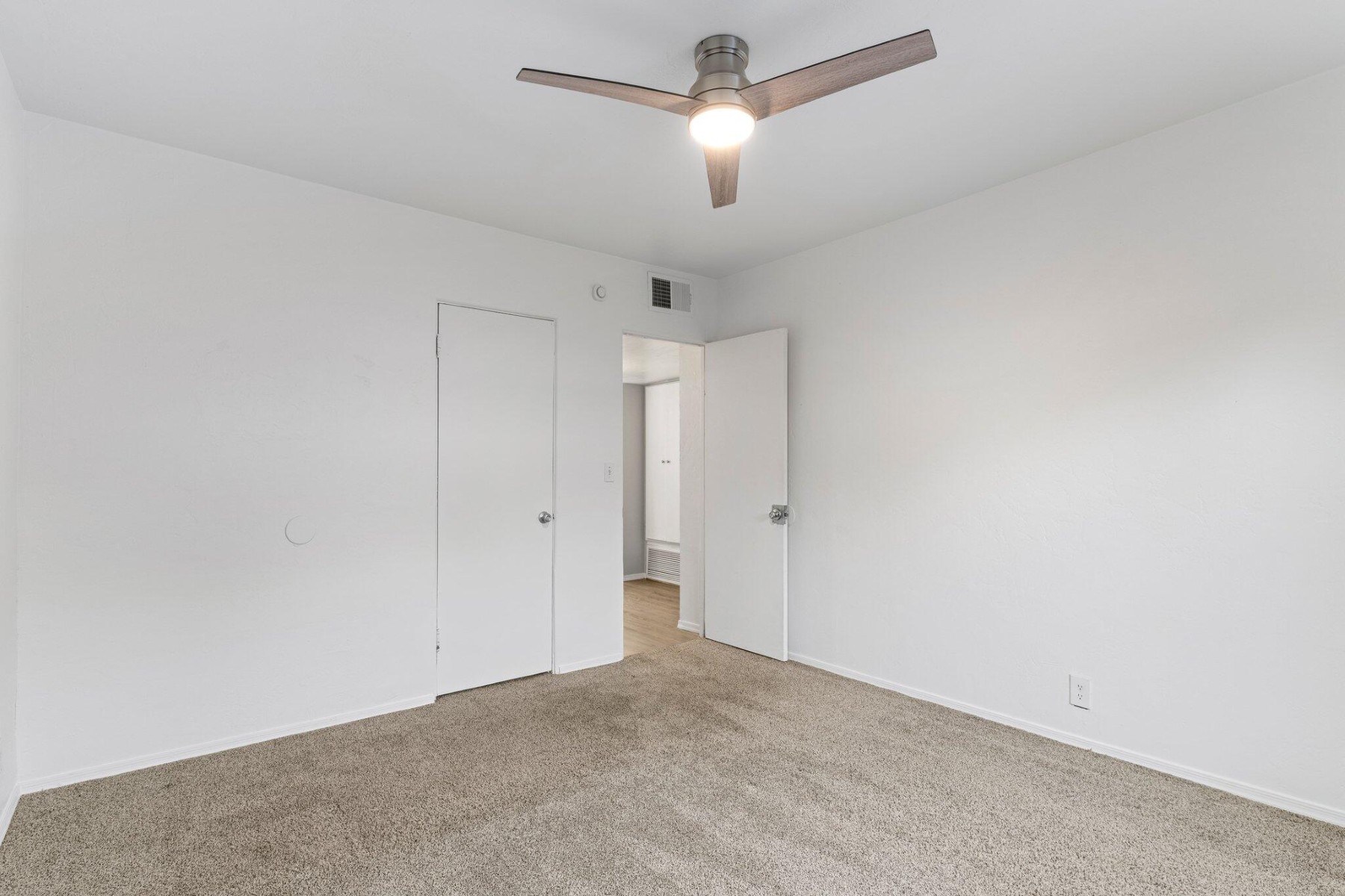  548 W San Juan Avenue ¦ Phoenix, AZ - 物件實景