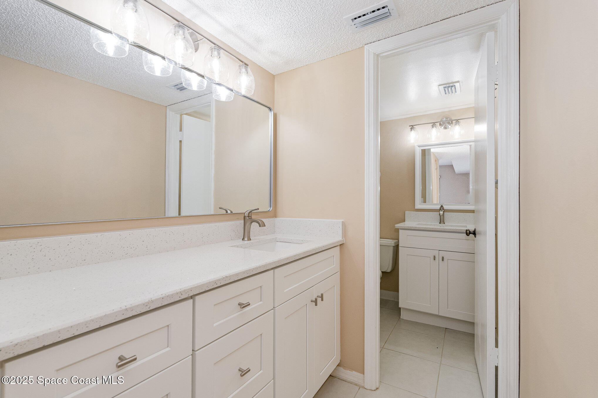 Cocoa Beach, Florida, 32931, United States, 3 Bedrooms Bedrooms, ,2 BathroomsBathrooms,Residential,For Sale,1974236