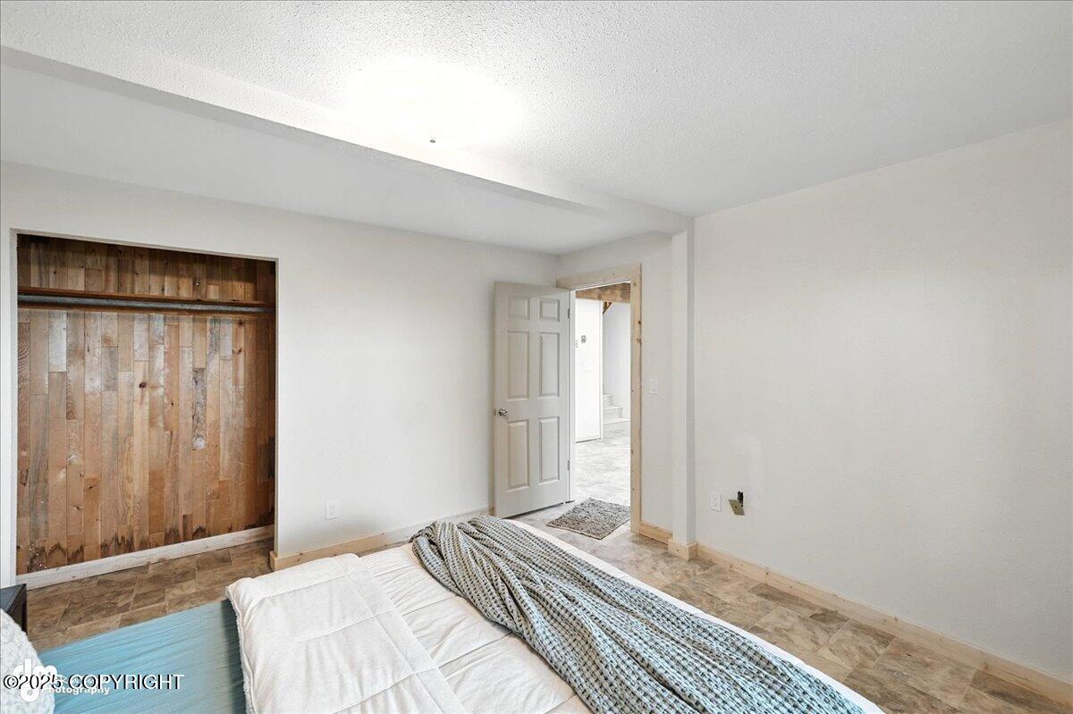 Kenai, Alaska, 99611, United States, 3 Bedrooms Bedrooms, ,2 BathroomsBathrooms,Residential,For Sale,1977033