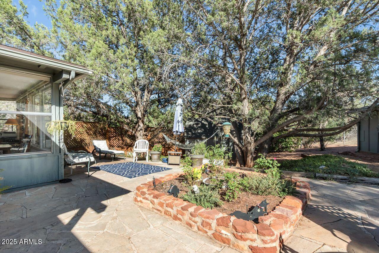 Sedona, Arizona, 86351, United States, 2 Bedrooms Bedrooms, ,Residential,For Sale,1951085