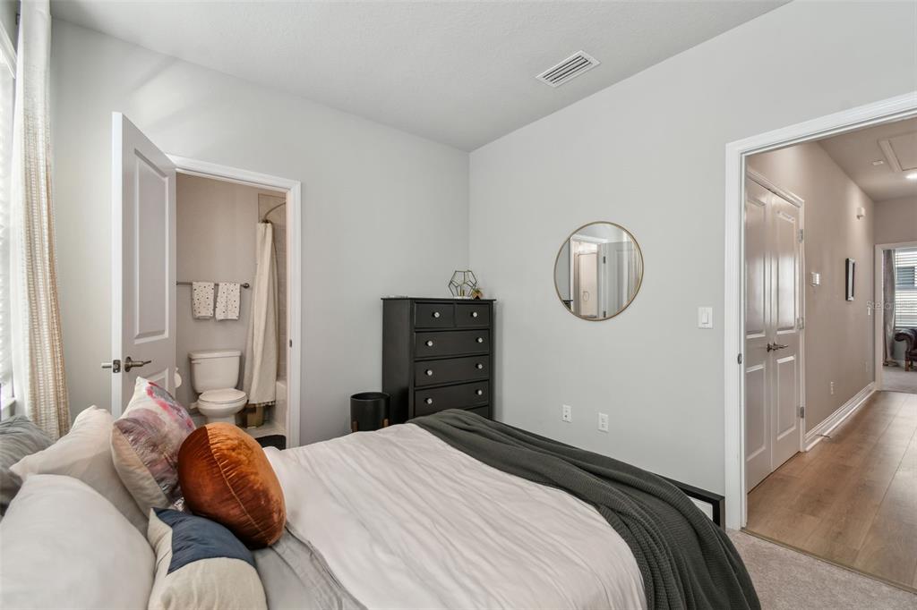 Sarasota, Florida, 34237, United States, 3 Bedrooms Bedrooms, ,4 BathroomsBathrooms,Residential,For Sale,1862311