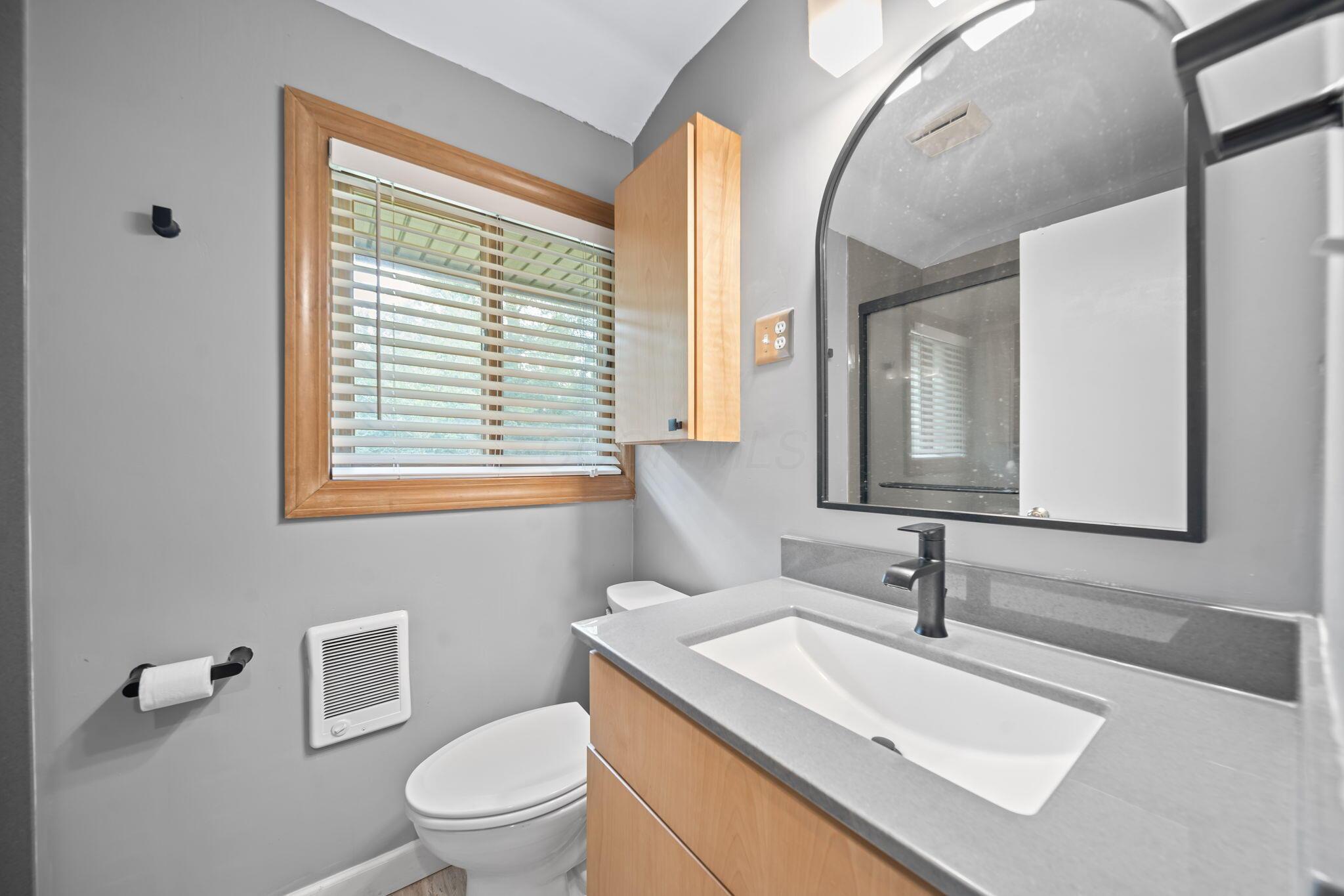 Columbus, Ohio, 43221, United States, 3 Bedrooms Bedrooms, ,4 BathroomsBathrooms,Residential,For Sale,1951333