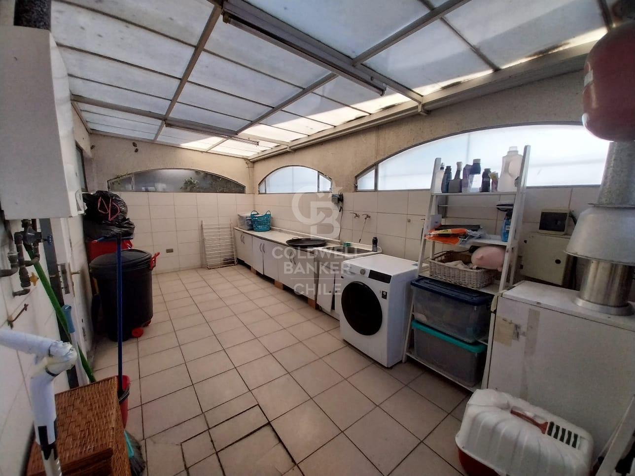 La Reina, Chile, 5 Bedrooms Bedrooms, ,4 BathroomsBathrooms,Residential,For Sale,1728791