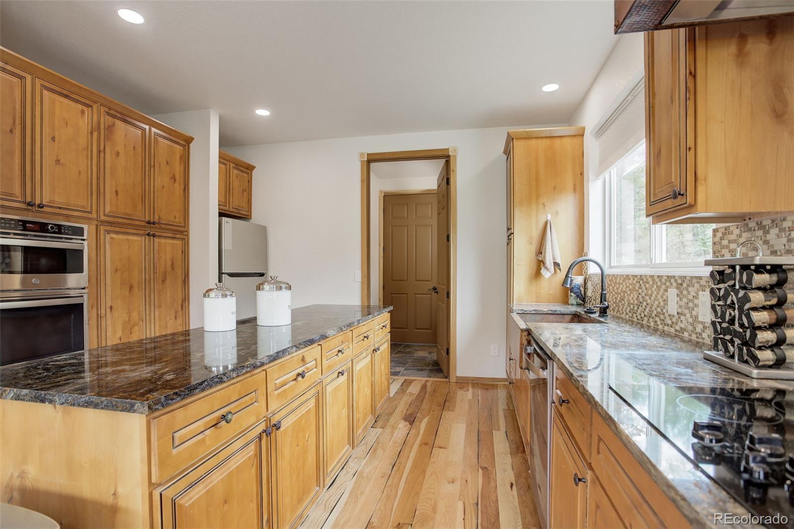 Lyons, Colorado, 80540, United States, 3 Bedrooms Bedrooms, ,1 BathroomBathrooms,Residential,For Sale,1942117