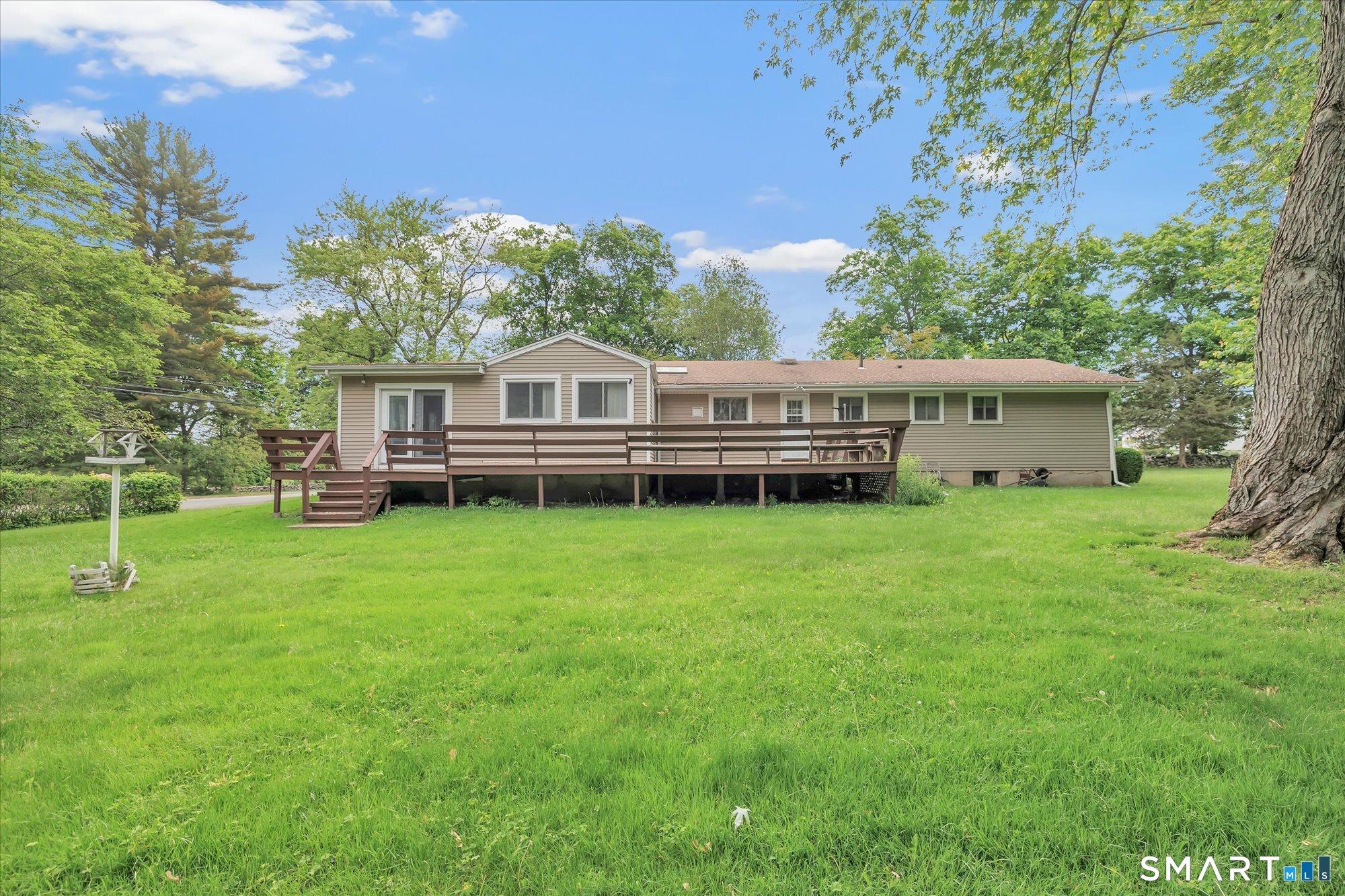 Trumbull, Connecticut, 06611, United States, 3 Bedrooms Bedrooms, ,2 BathroomsBathrooms,Residential,For Sale,2048685