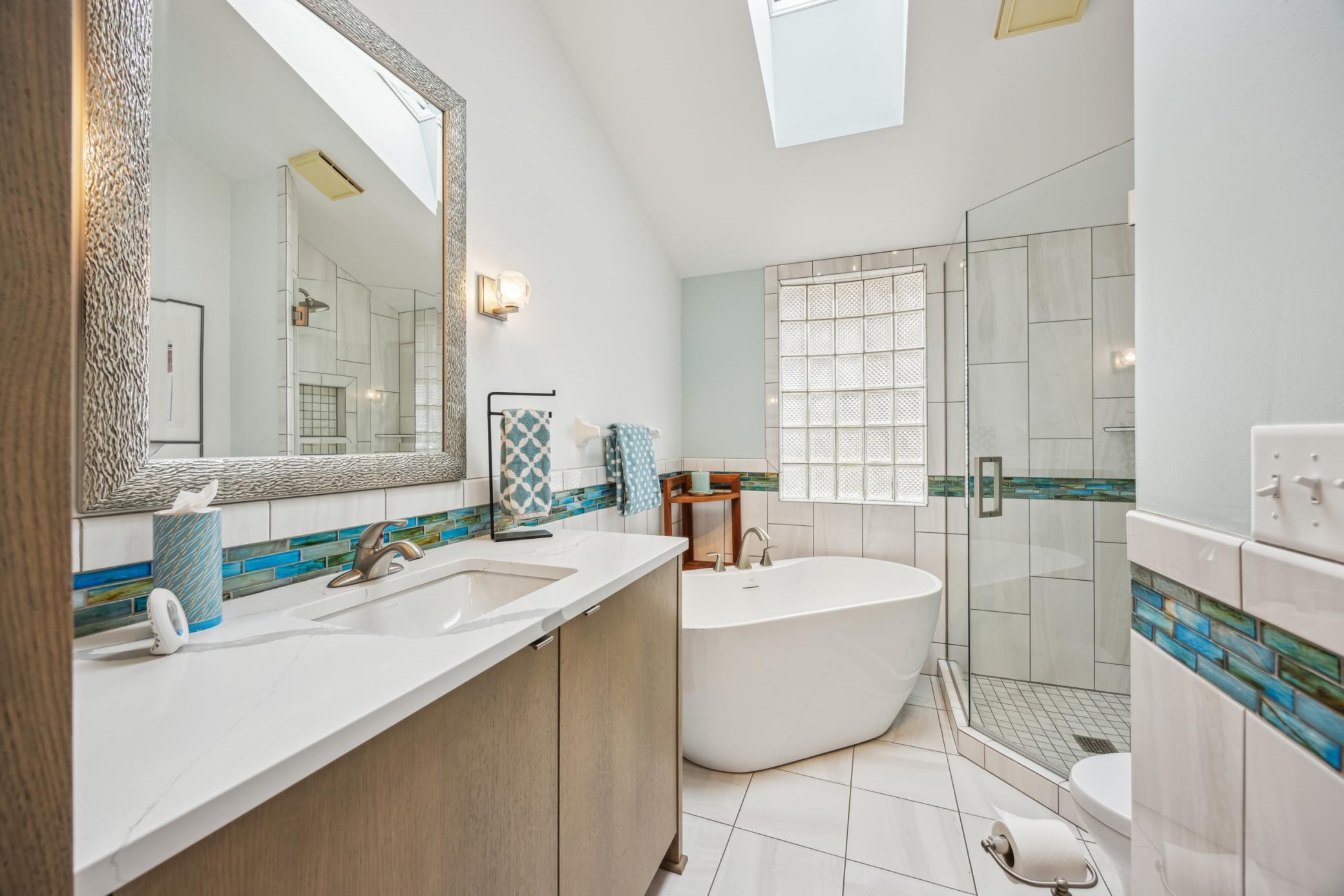 Brooklyn Center, Minnesota, 55429, United States, 5 Bedrooms Bedrooms, ,2 BathroomsBathrooms,Residential,For Sale,1906569
