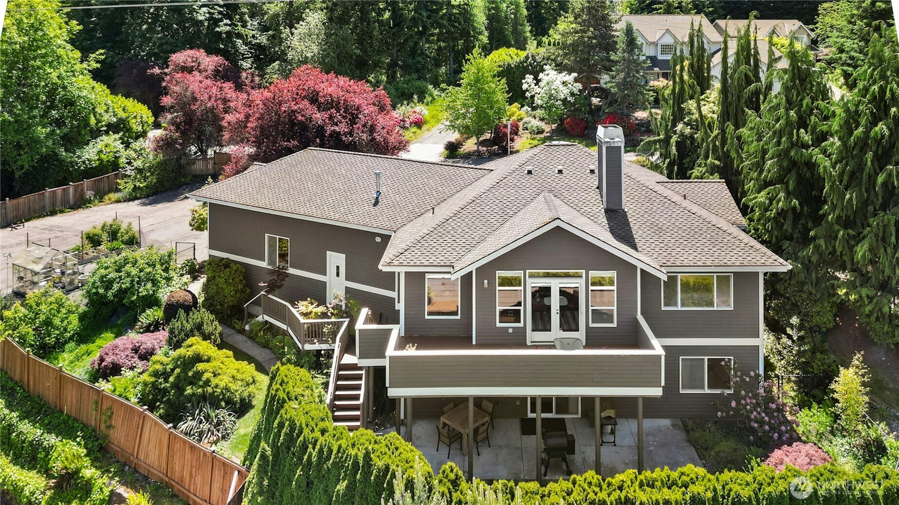 Newcastle, Washington, 98056, United States, 3 Bedrooms Bedrooms, ,3 BathroomsBathrooms,Residential,For Sale,1839033