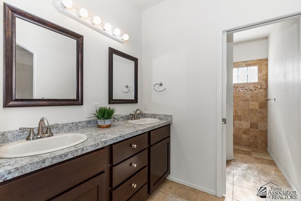 Yuma, Arizona, 85367, United States, 3 Bedrooms Bedrooms, ,2 BathroomsBathrooms,Residential,For Sale,1976192