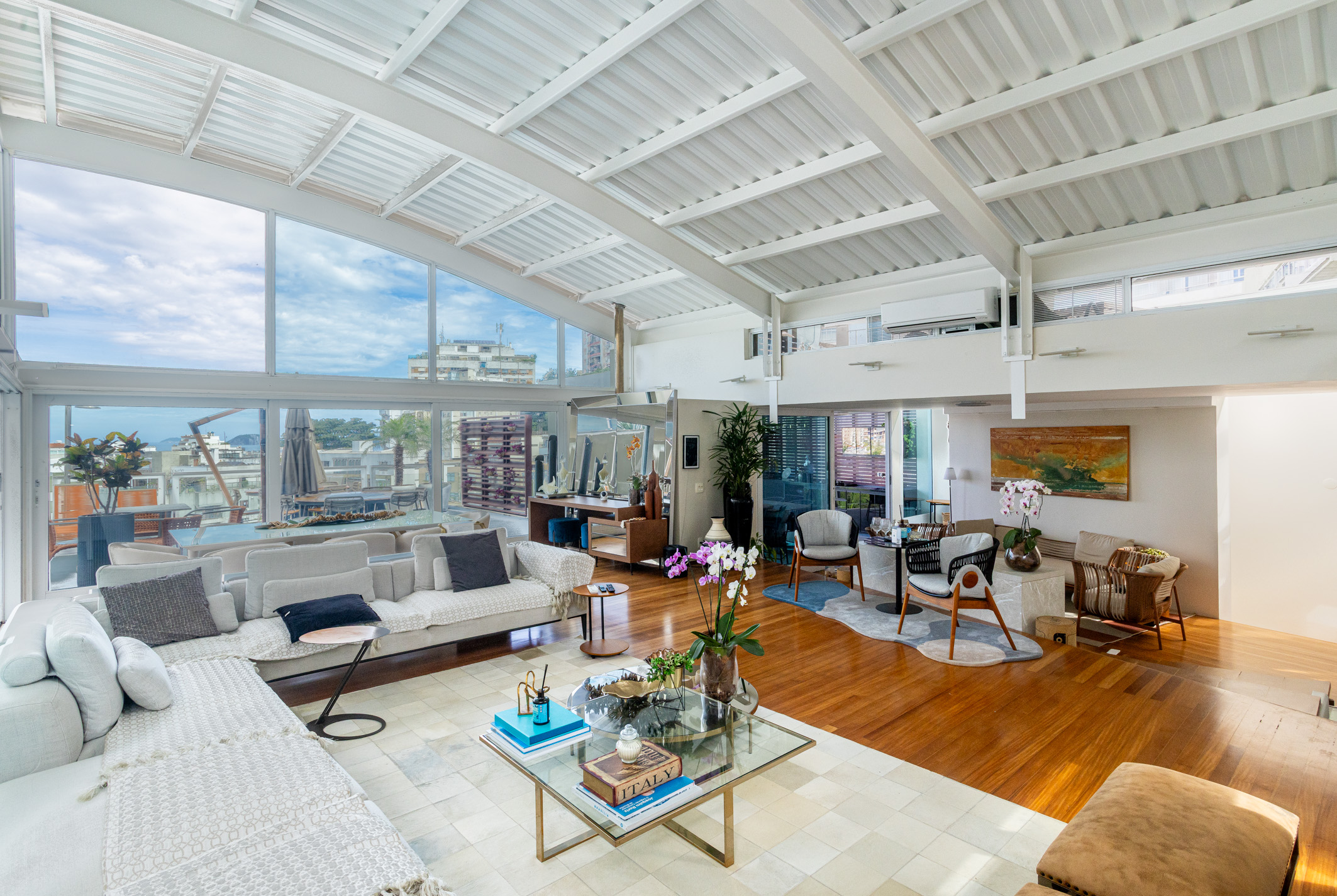  Modernist house with four suites and pool in Jardim Pernambuco - 物件實景
