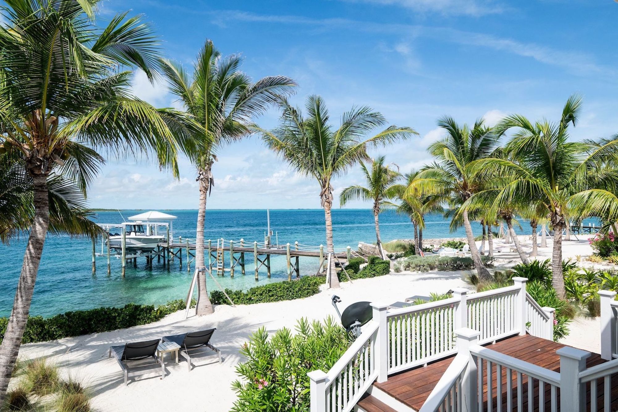  Private Oceanfront Estate - 物件實景