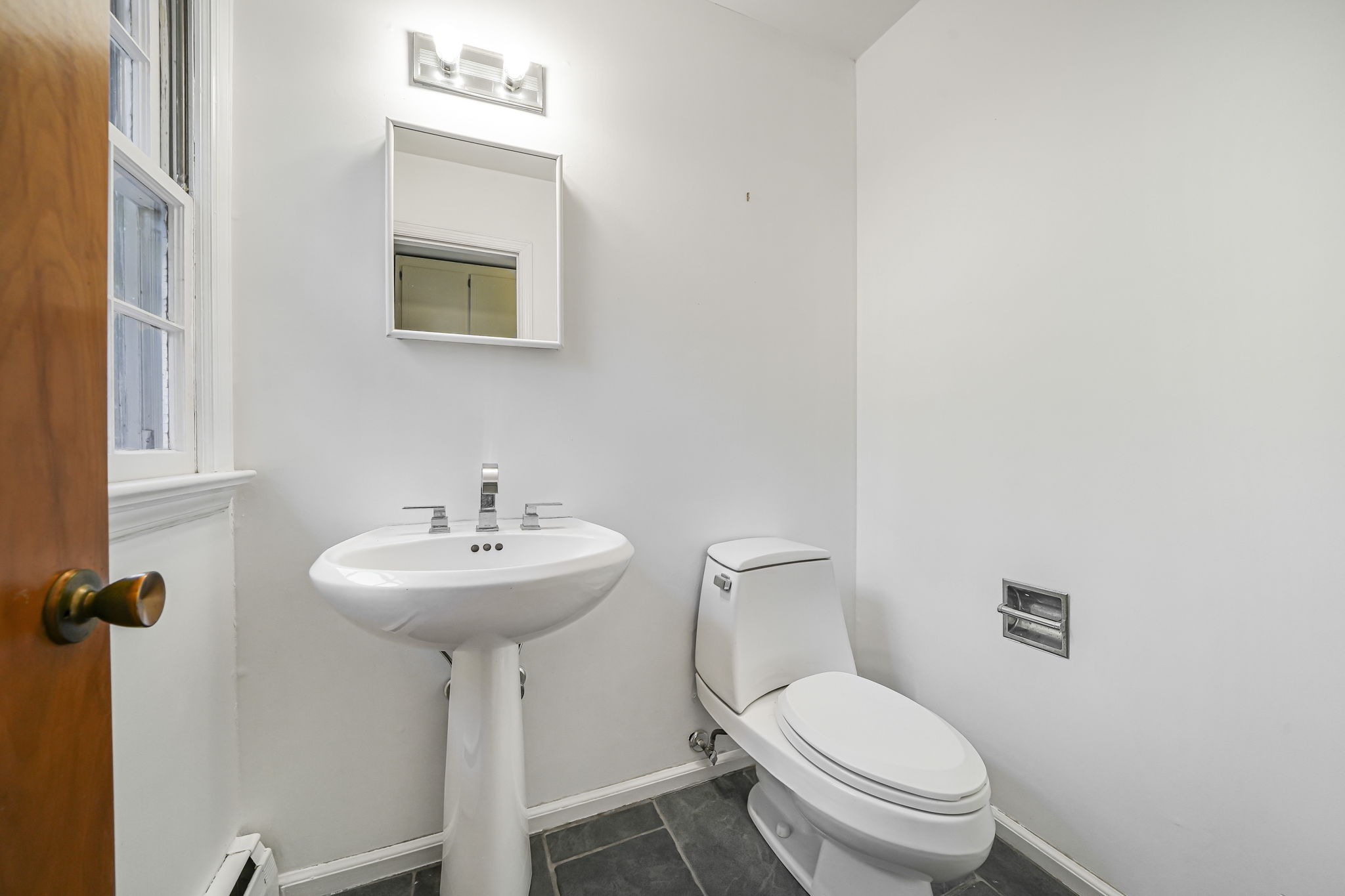 Montville, New Jersey, 07045, United States, 4 Bedrooms Bedrooms, ,3 BathroomsBathrooms,Residential,For Sale,1984412