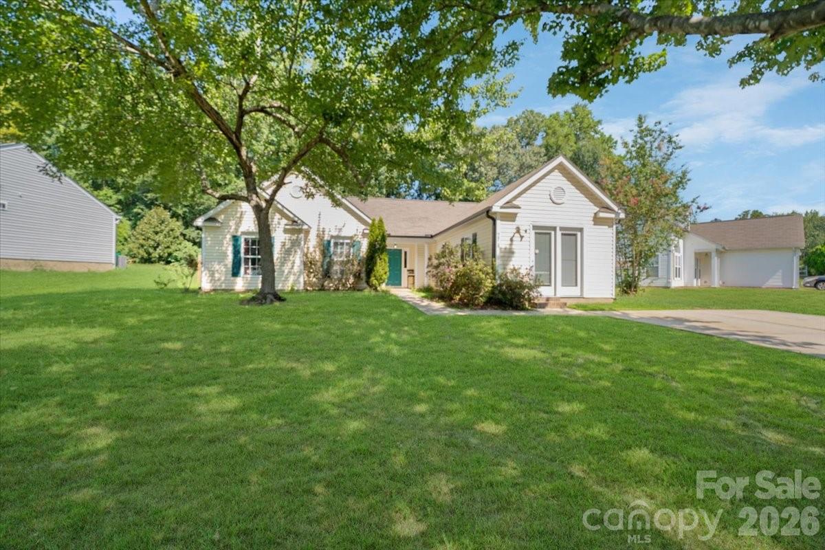 Northwoods Forest Dr, Charlotte, NC 28214