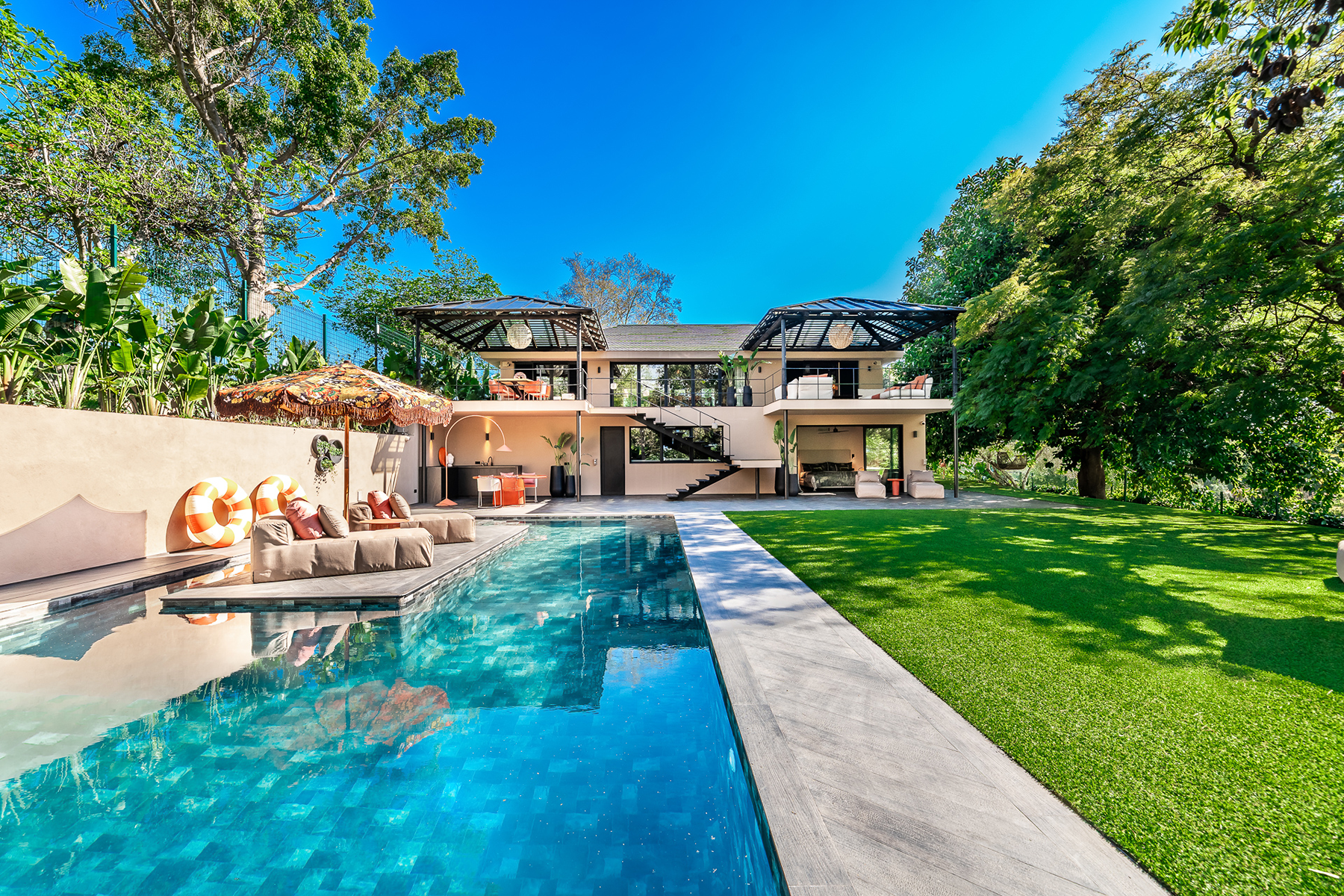  A Balinese oasis on the front line of Guadalmina Alta golf in Marbella - 物件實景