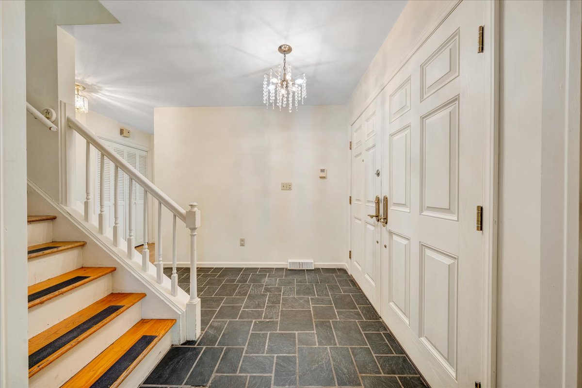 Roanoke, Virginia, 24015, United States, 5 Bedrooms Bedrooms, ,3 BathroomsBathrooms,Residential,For Sale,2043623