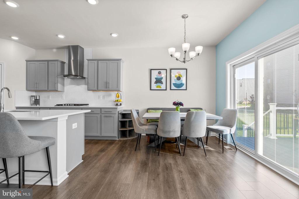 Frederick, Maryland, 21701, United States, 5 Bedrooms Bedrooms, ,4 BathroomsBathrooms,Residential,For Sale,1987107