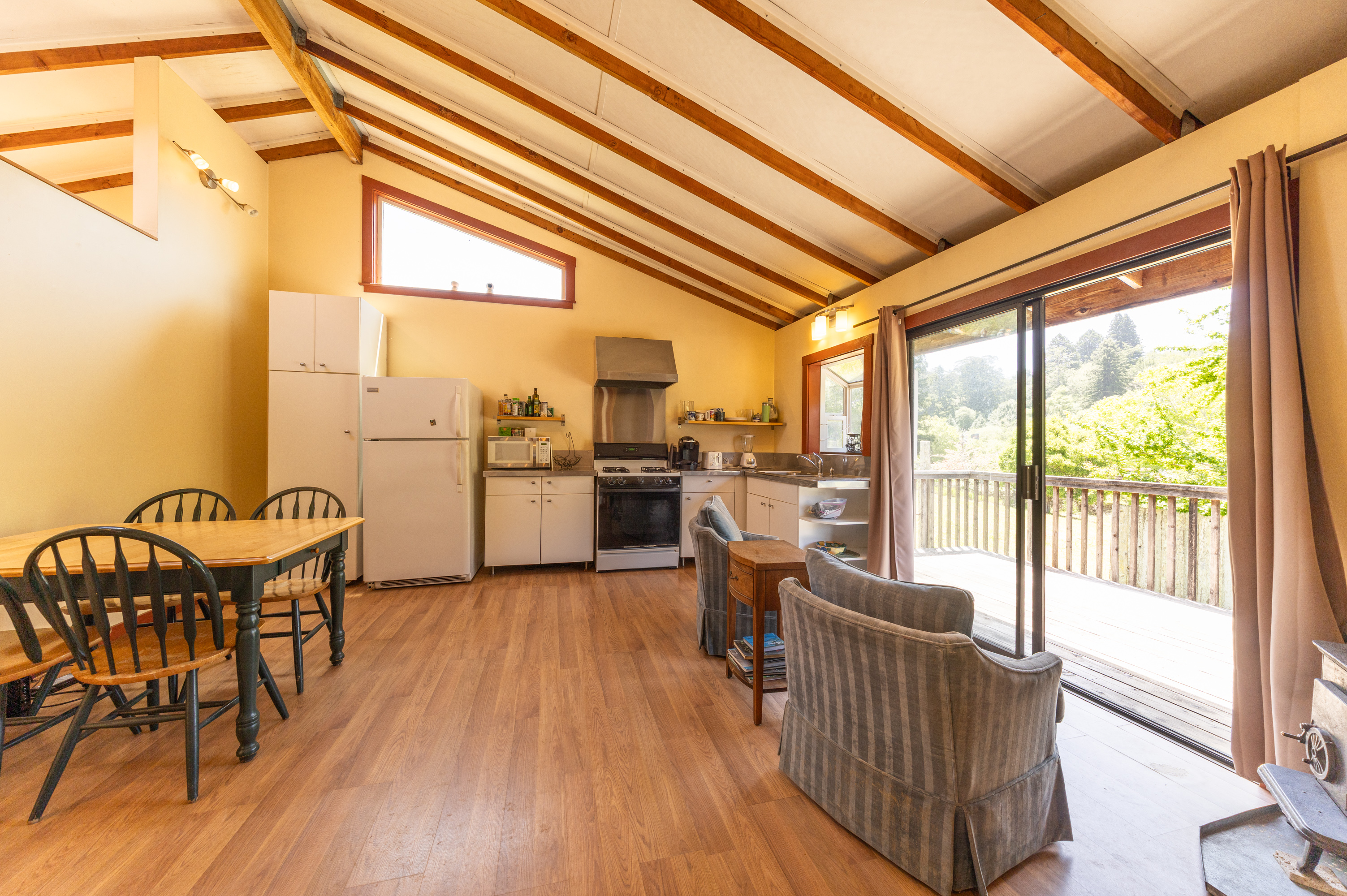  Dogtown Farmhouse - 物件實景