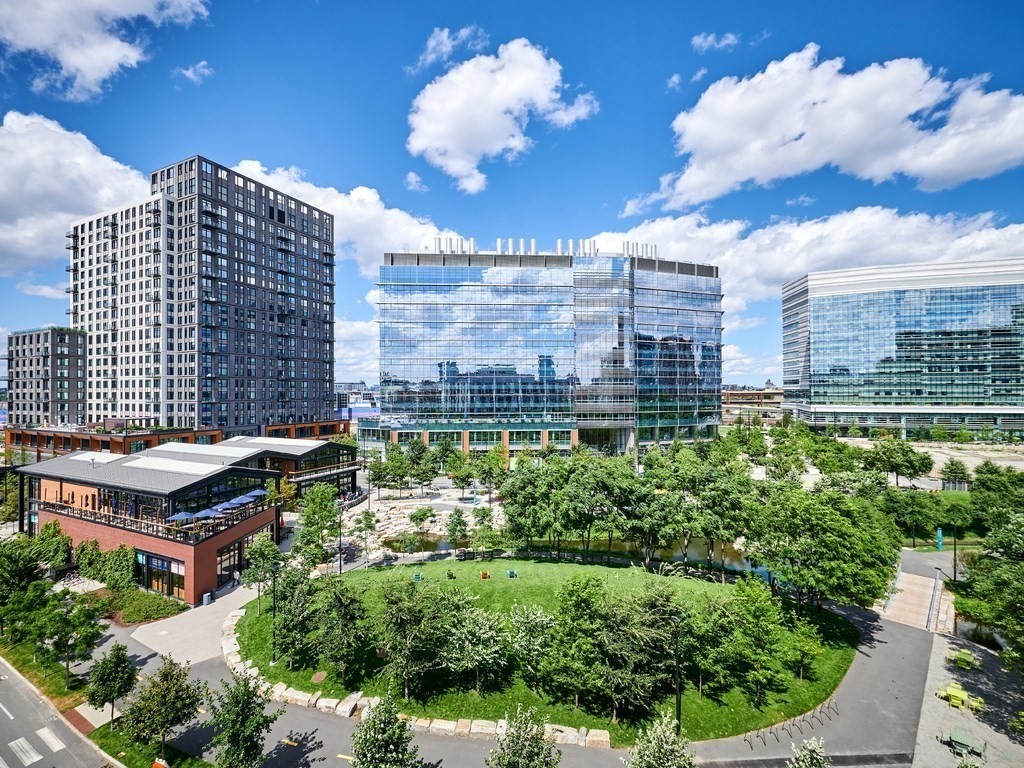 Cambridge, Massachusetts, 02141, United States, 1 Bedroom Bedrooms, ,2 BathroomsBathrooms,Residential,For Sale,1976381