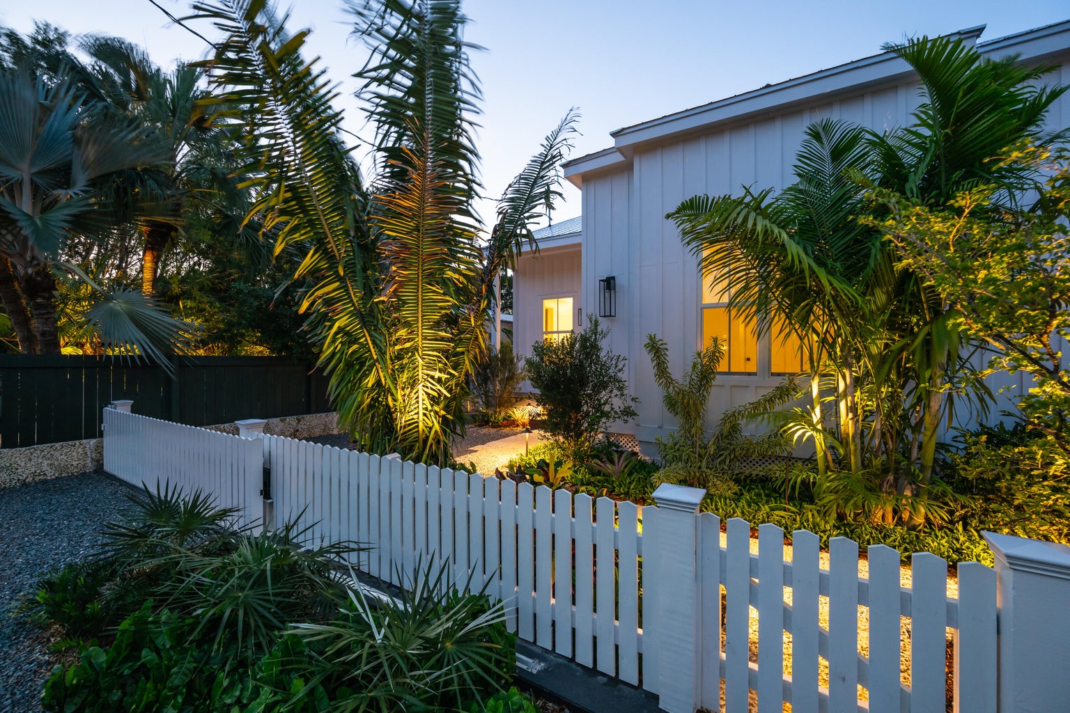 1233 Washington St, Key West, Florida, 33040, United States, 4 Bedrooms Bedrooms, ,5 BathroomsBathrooms,Residential,For Sale,1233 Washington St,1417070