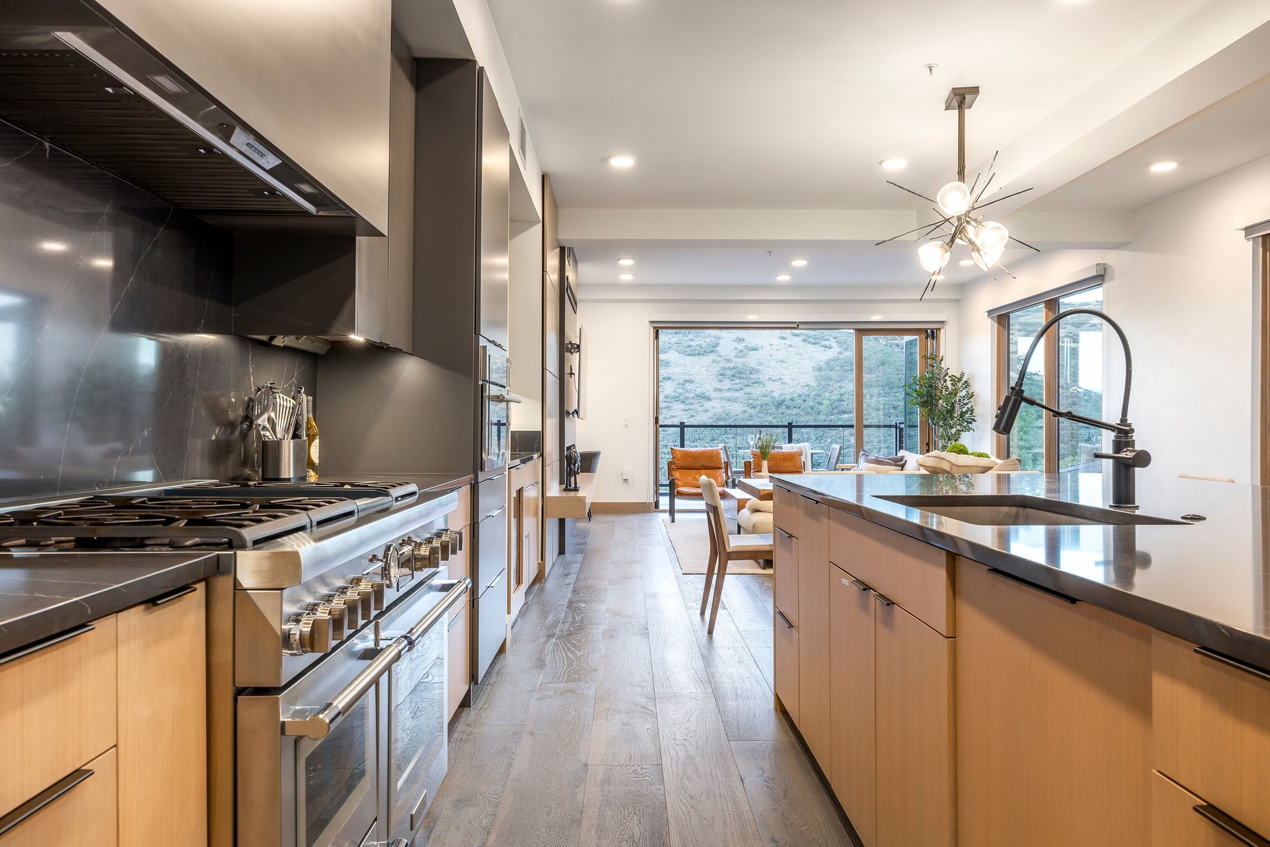  Light-Filled Turnkey Ski-In/Ski-Out Luxury Residence in Park City - 物件實景