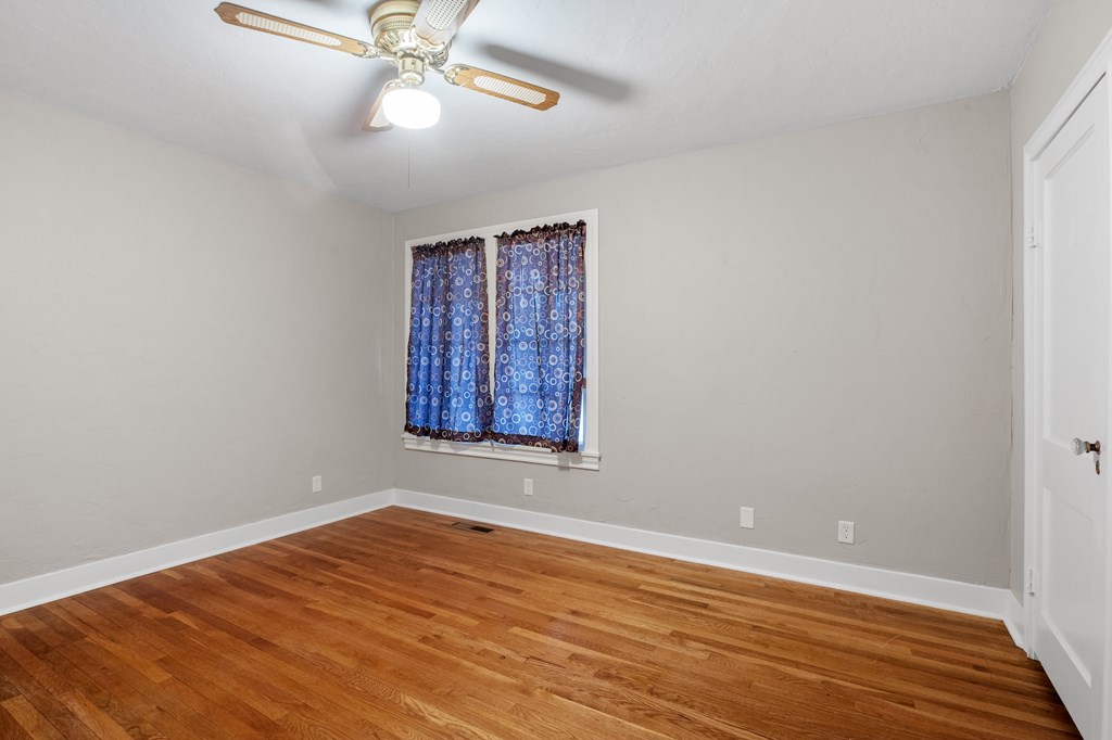 Fredericksburg, Texas, 78624, United States, 4 Bedrooms Bedrooms, ,4 BathroomsBathrooms,Residential,For Sale,2025844