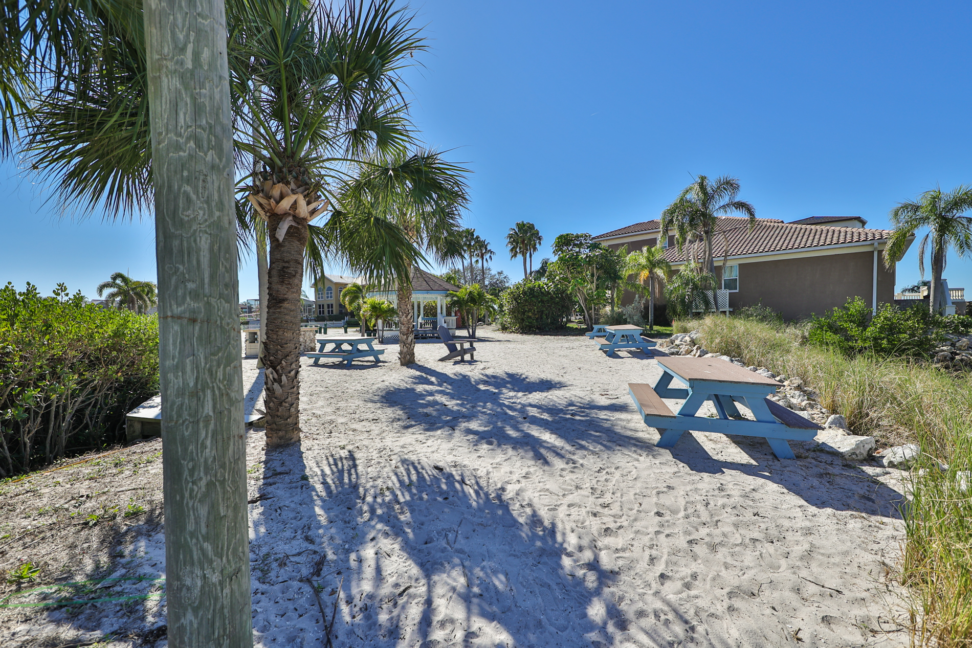 Apollo Beach, Florida, 33572, United States, 3 Bedrooms Bedrooms, ,3 BathroomsBathrooms,Residential,For Sale,2049296